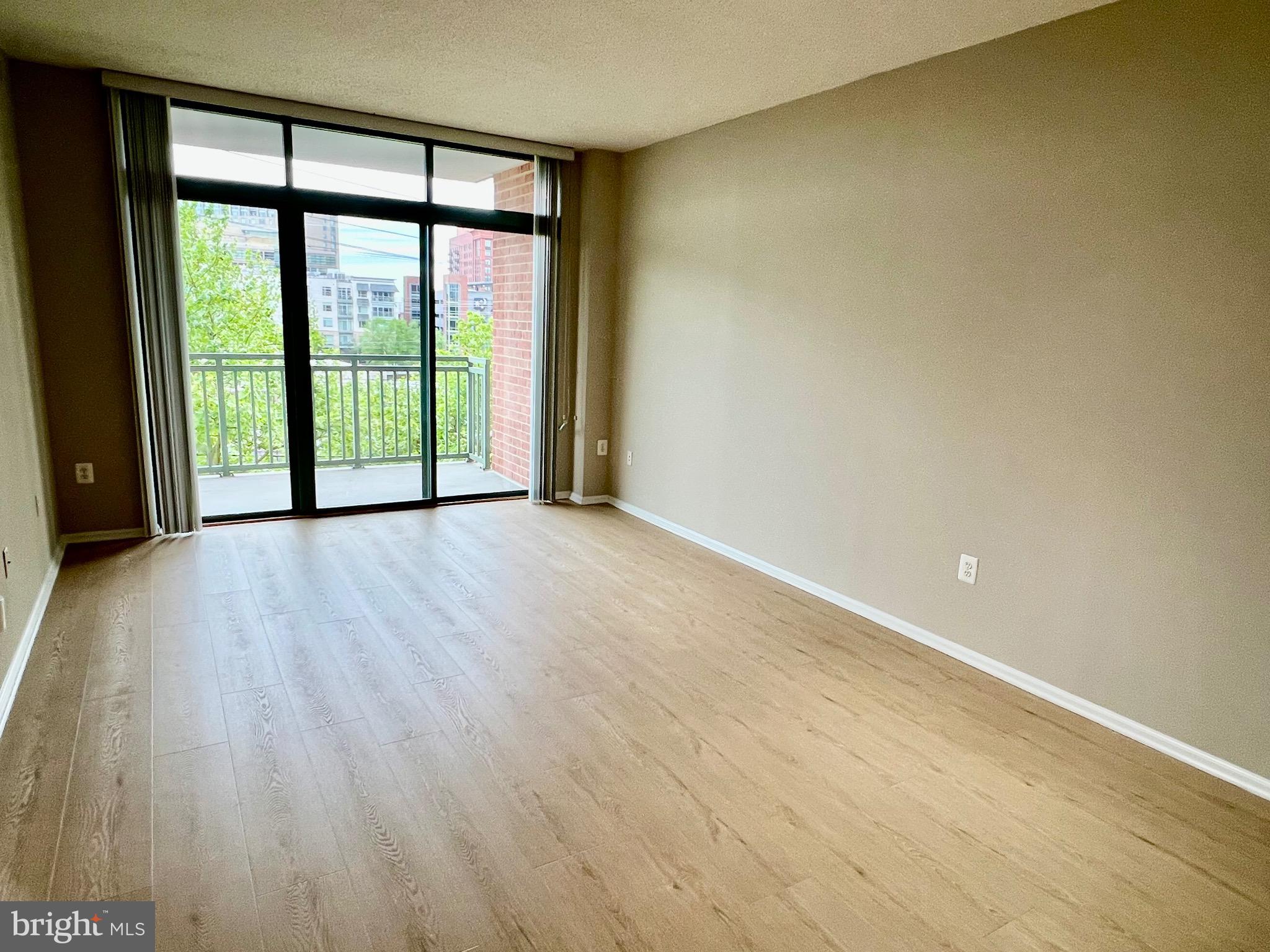 THE STERLING AT THE METRO - Residential