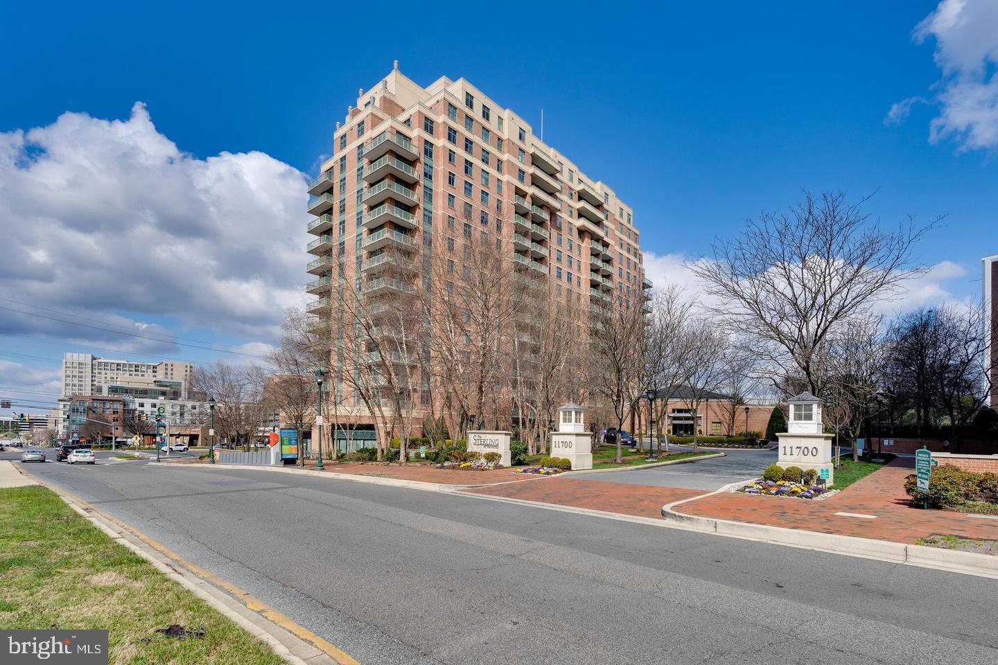 THE STERLING AT THE METRO - Residential