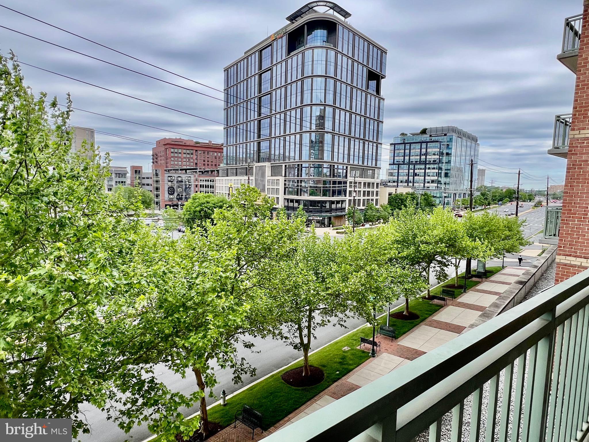 THE STERLING AT THE METRO - Residential