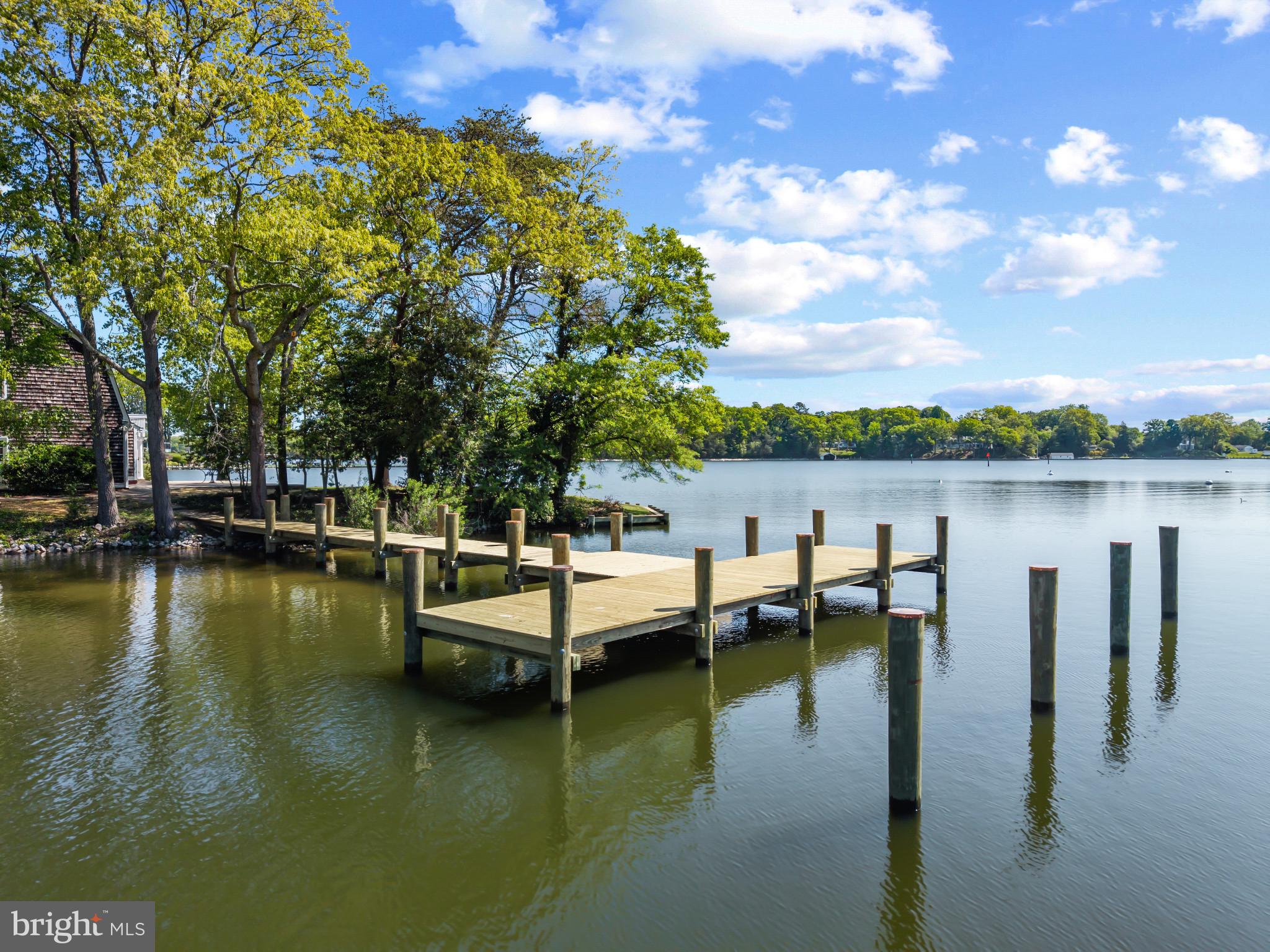 FAIR OAKS ON THE MAGOTHY - Residential