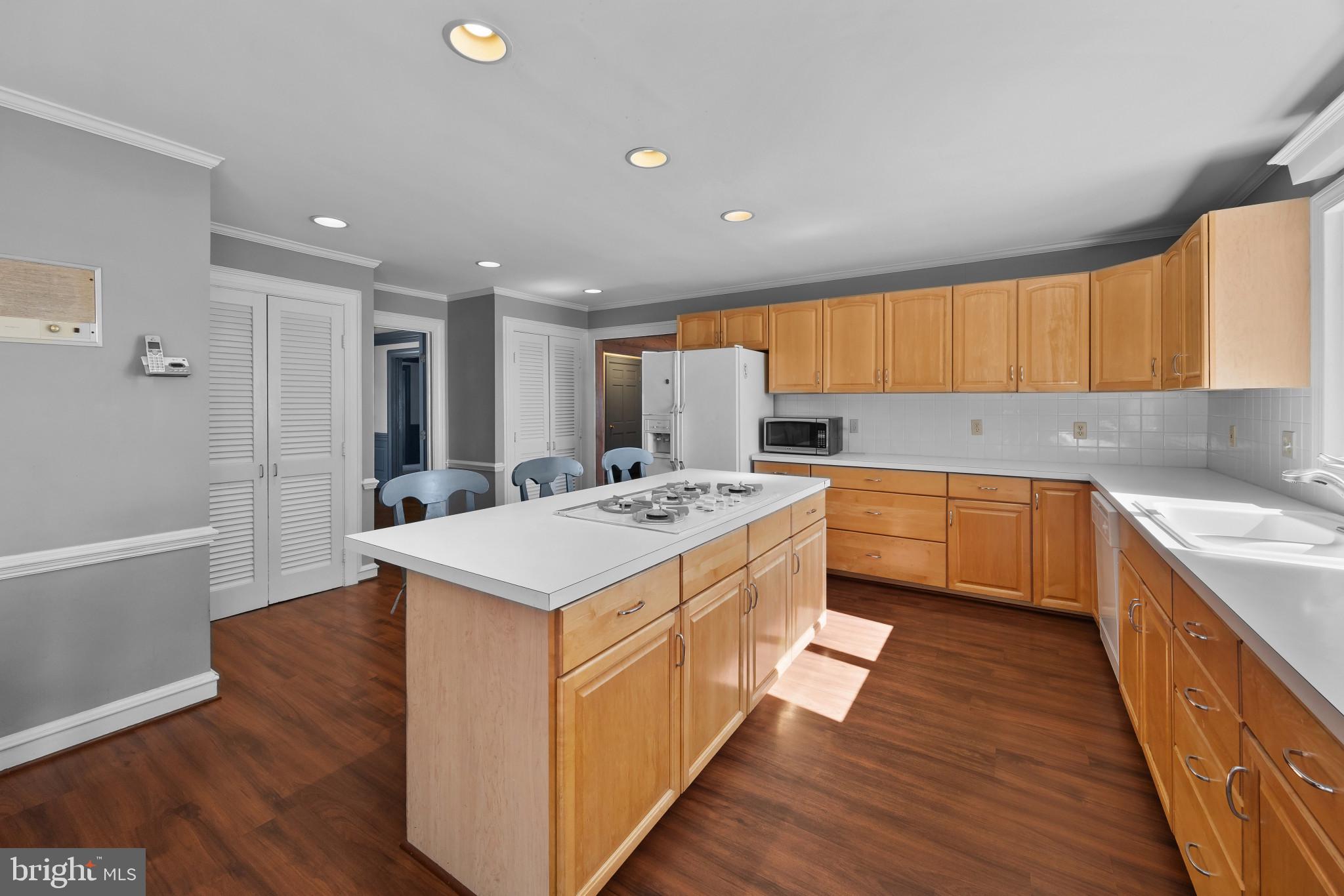 FAIR OAKS ON THE MAGOTHY - Residential