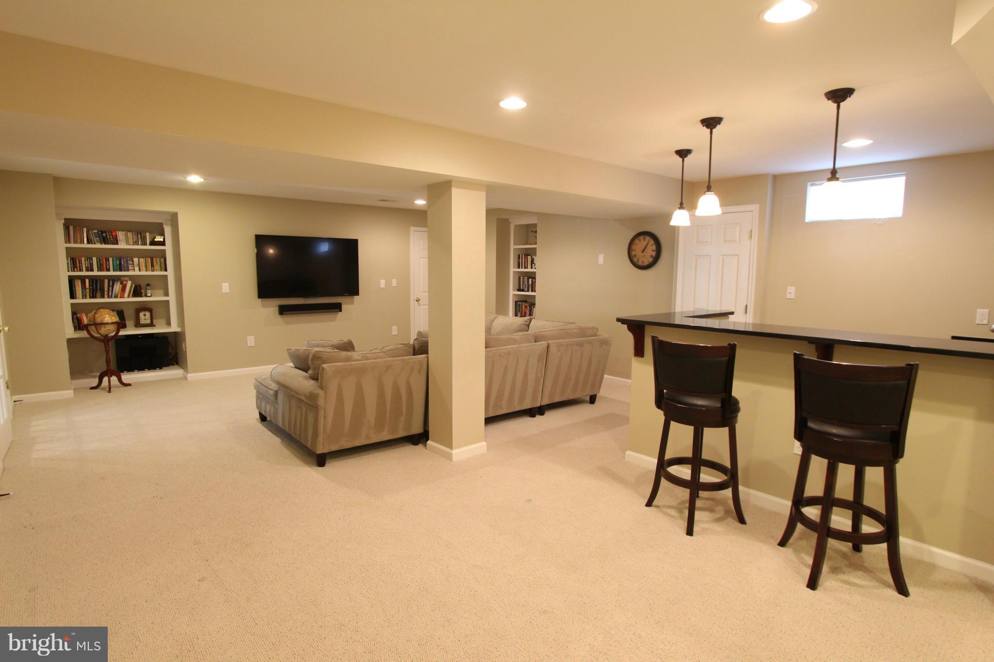 LOUDOUN VALLEY ESTATES - Residential