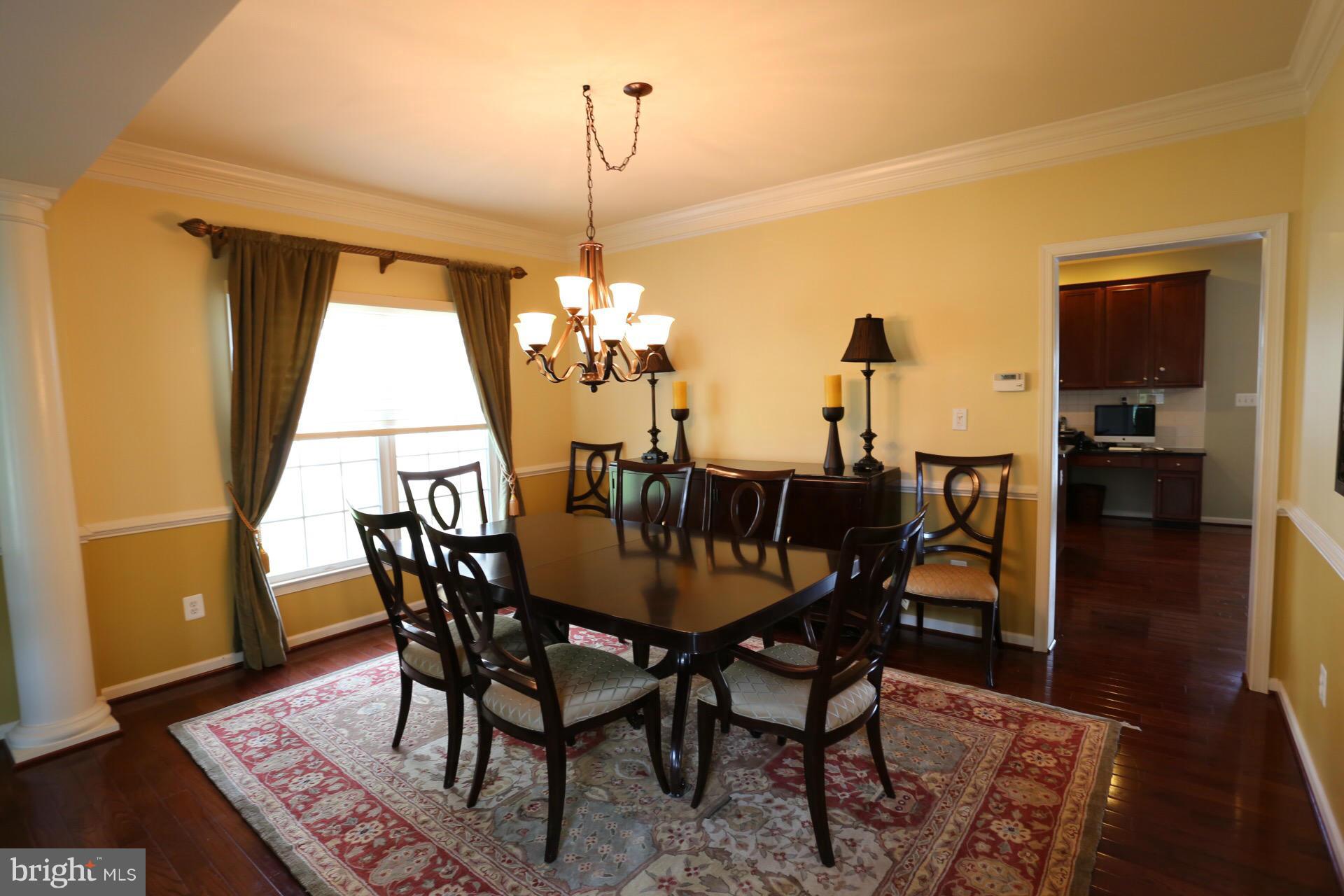 LOUDOUN VALLEY ESTATES - Residential