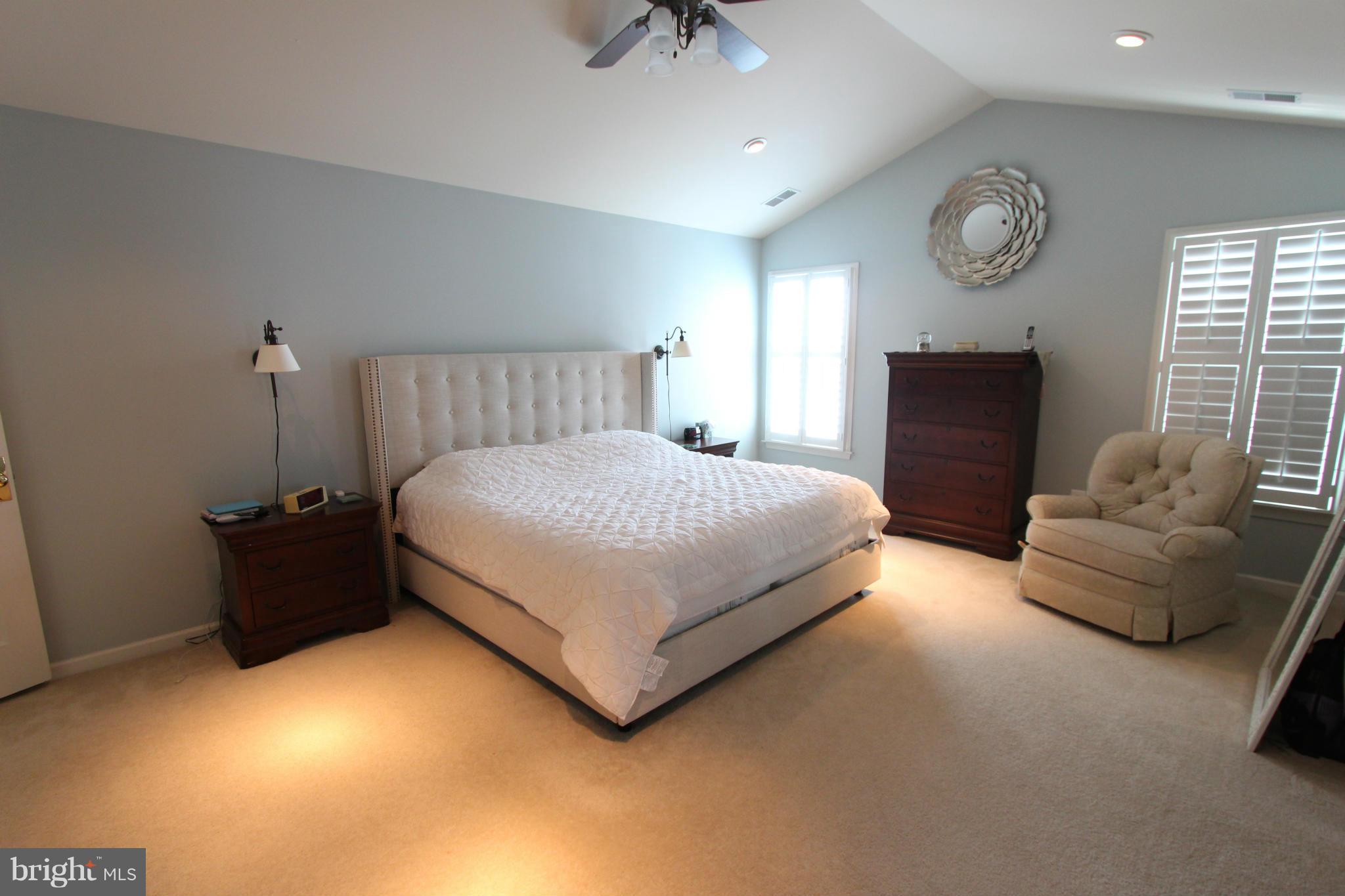 LOUDOUN VALLEY ESTATES - Residential