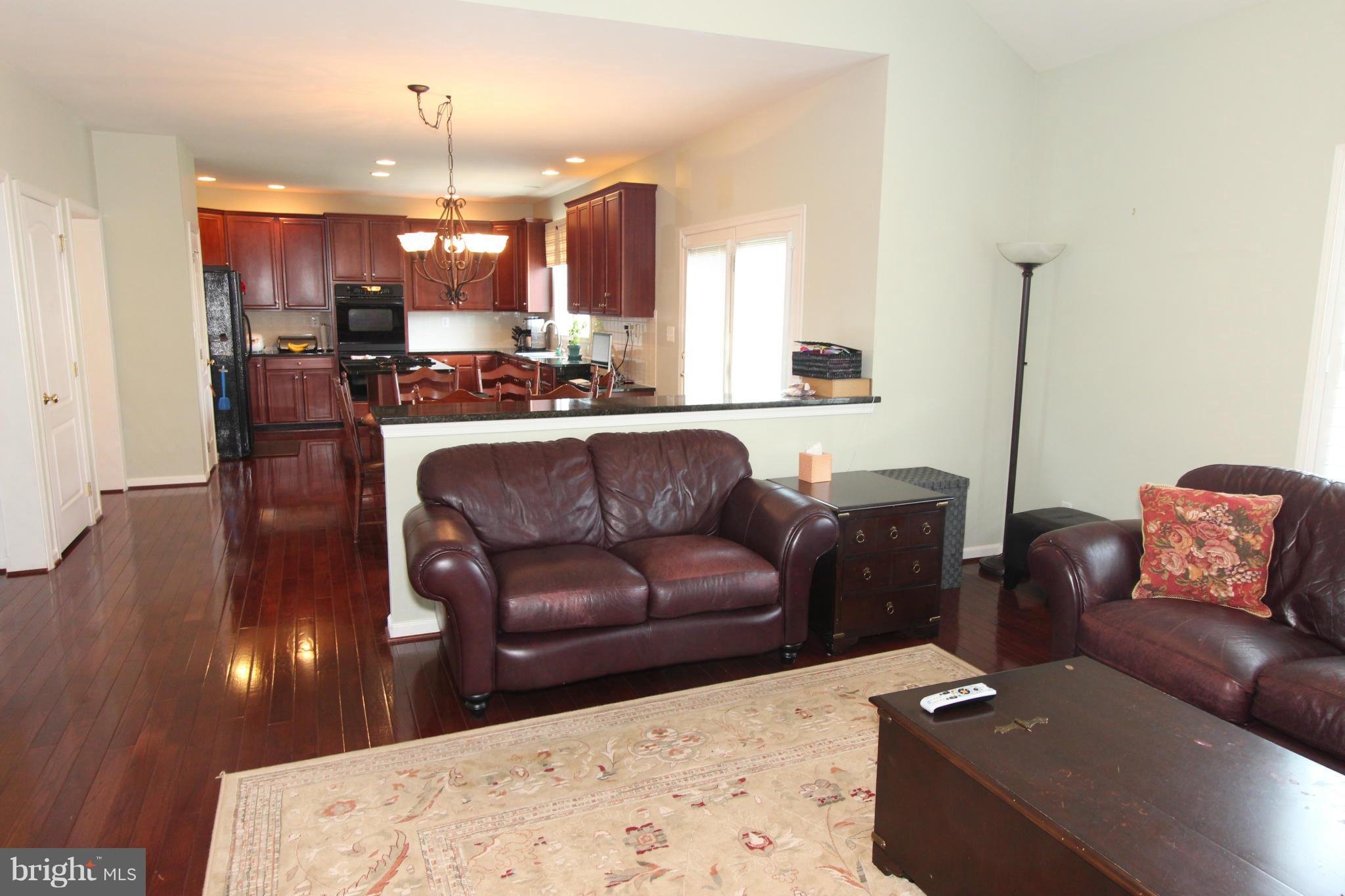 LOUDOUN VALLEY ESTATES - Residential