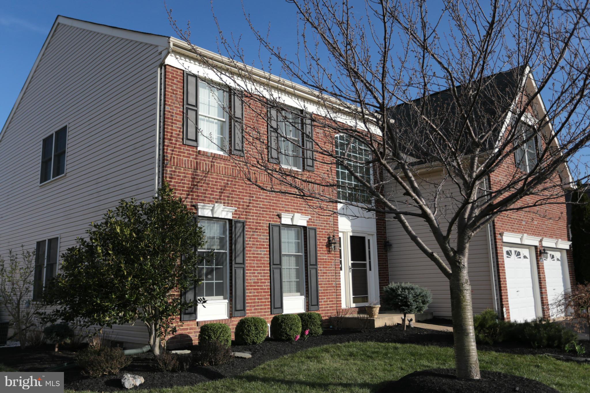 LOUDOUN VALLEY ESTATES - Residential