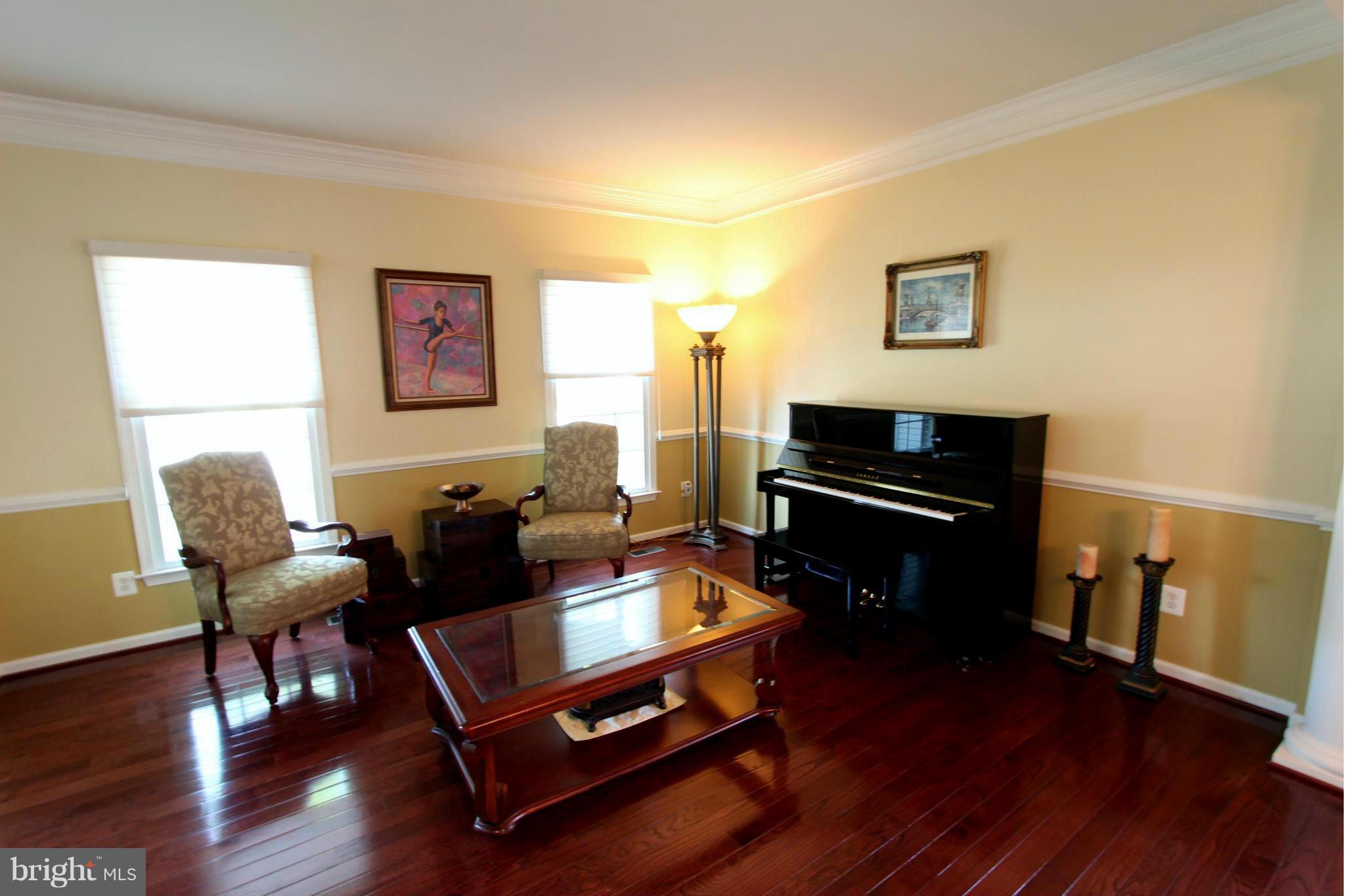 LOUDOUN VALLEY ESTATES - Residential