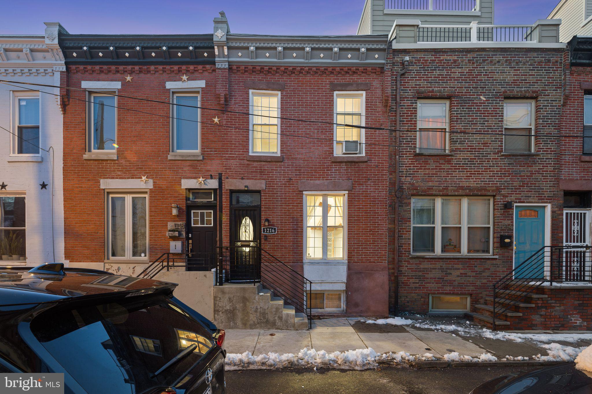 POINT BREEZE - Residential