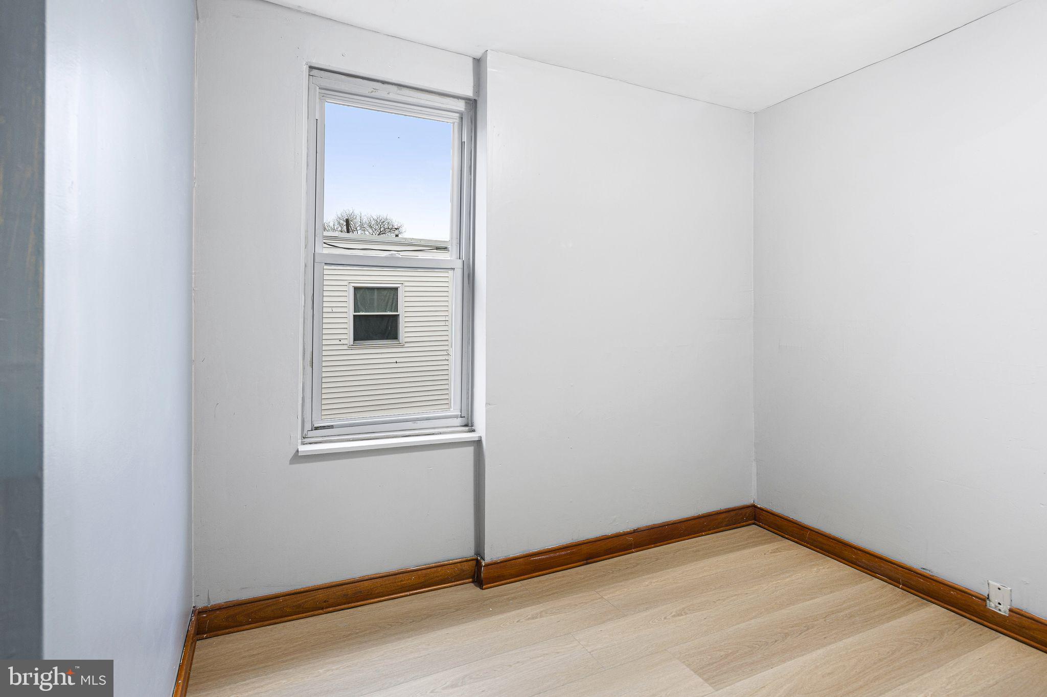 POINT BREEZE - Residential