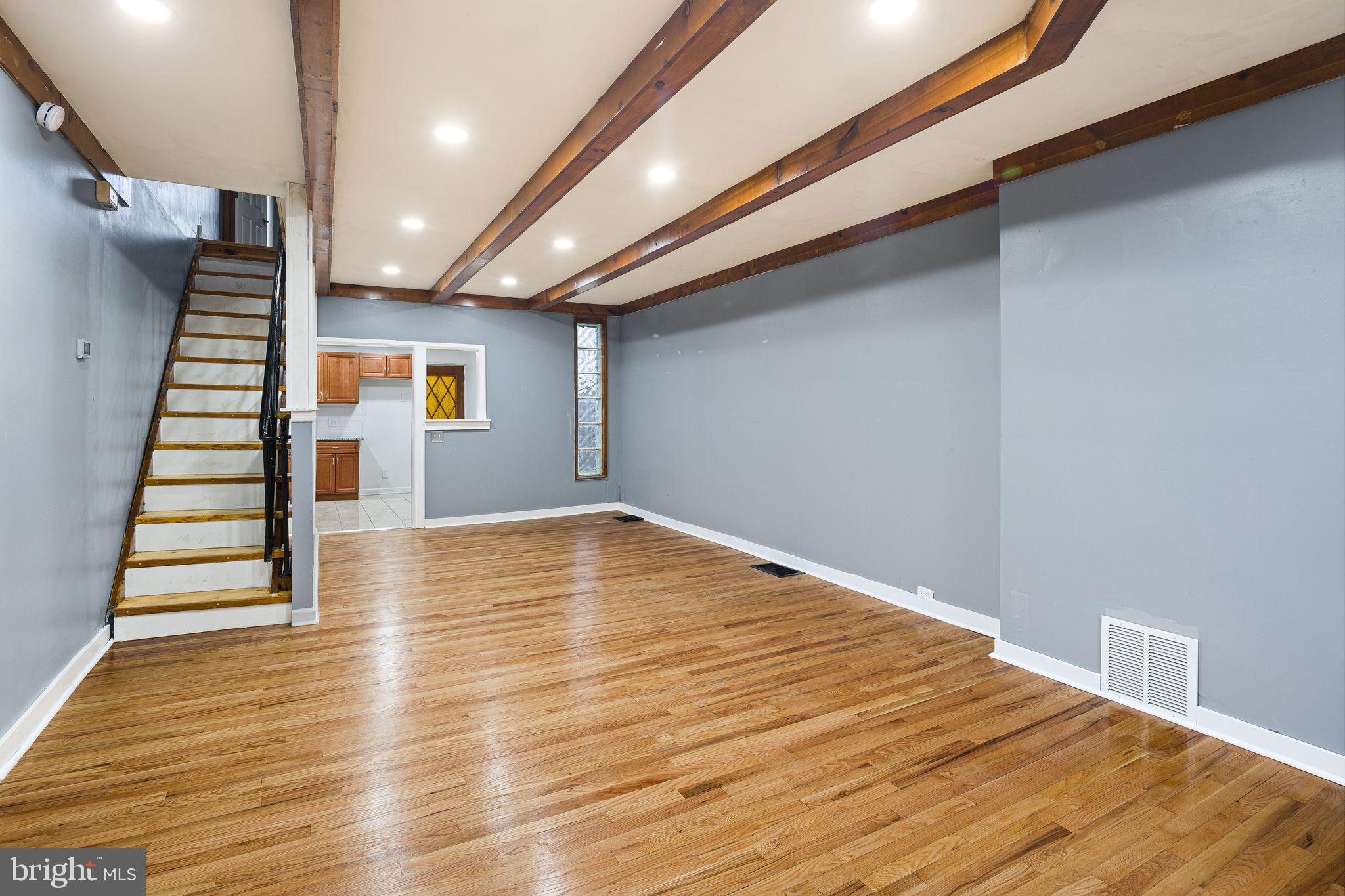 POINT BREEZE - Residential