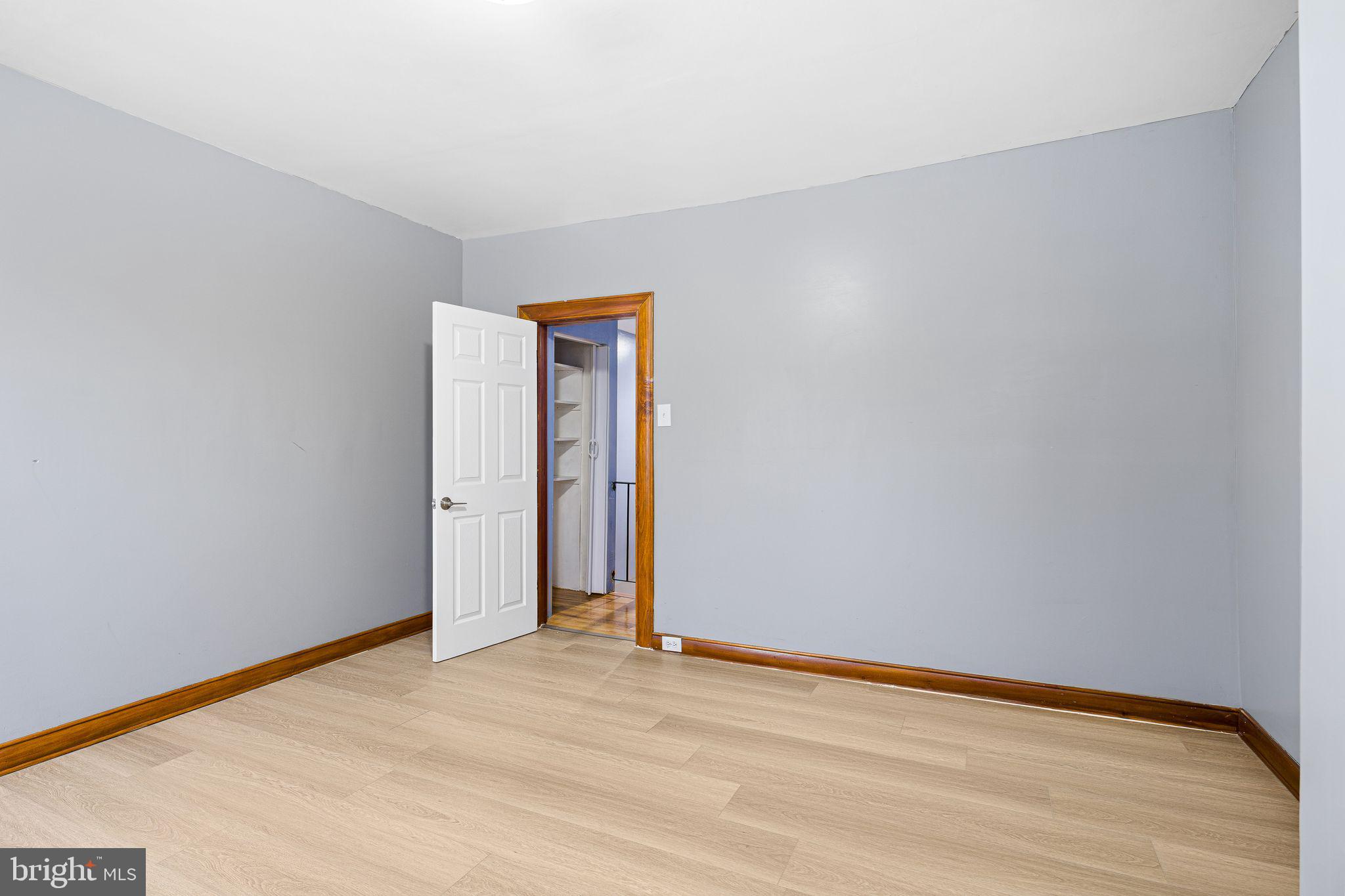 POINT BREEZE - Residential