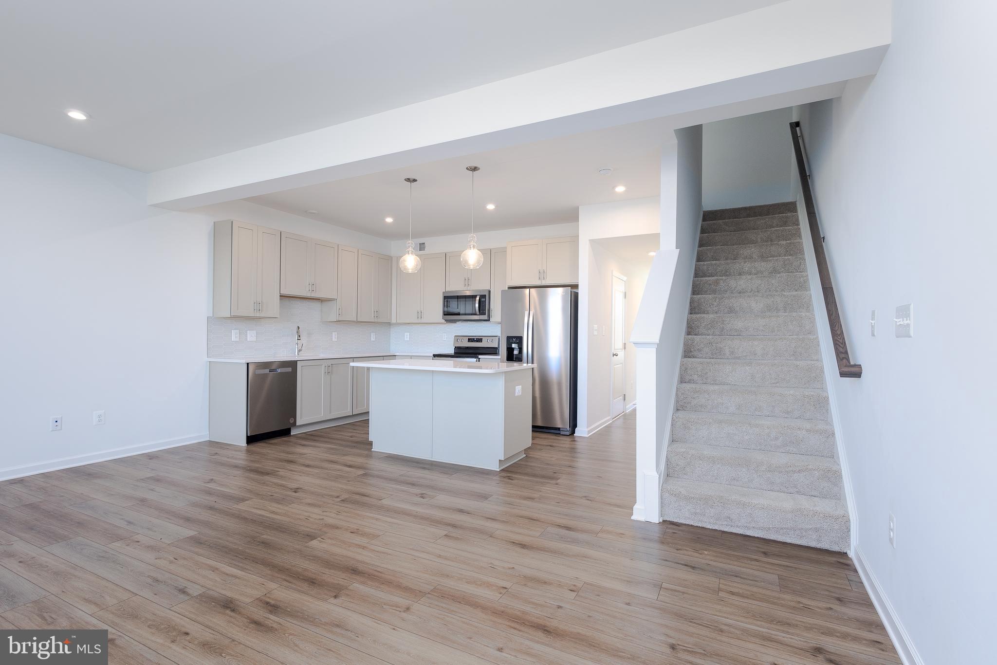 SOUTH BROOK - Residential Lease