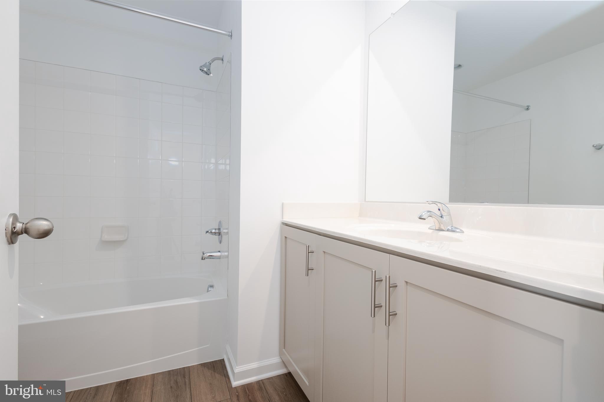 SOUTH BROOK - Residential Lease