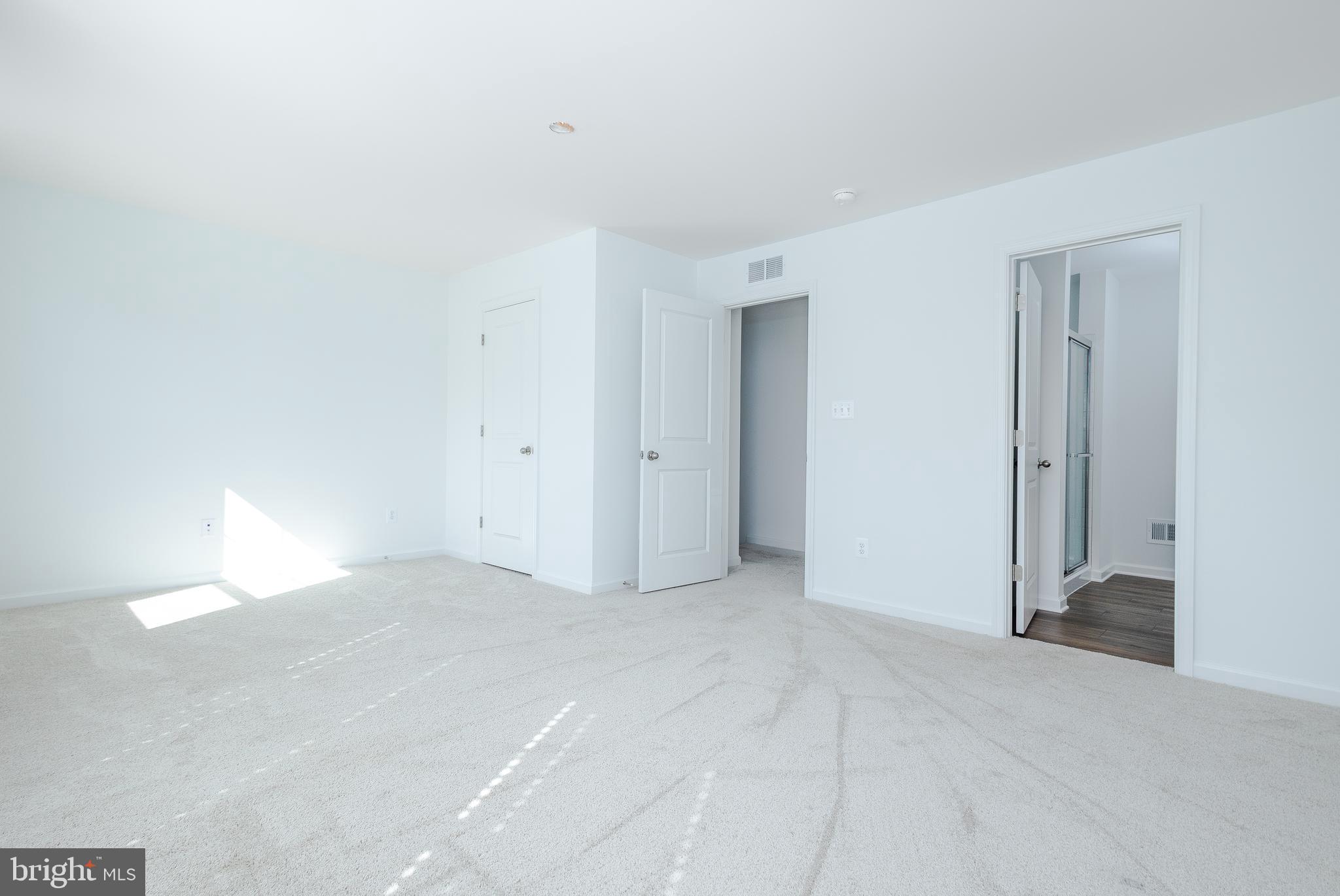 SOUTH BROOK - Residential Lease