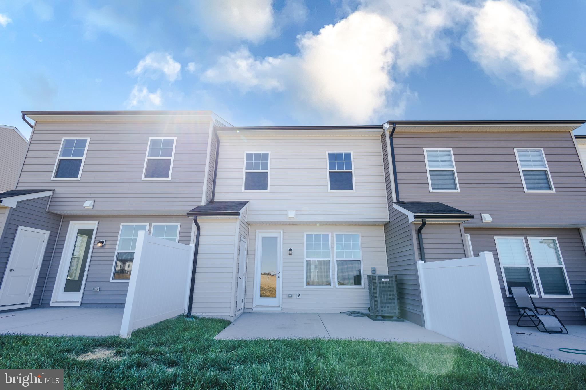 SOUTH BROOK - Residential Lease