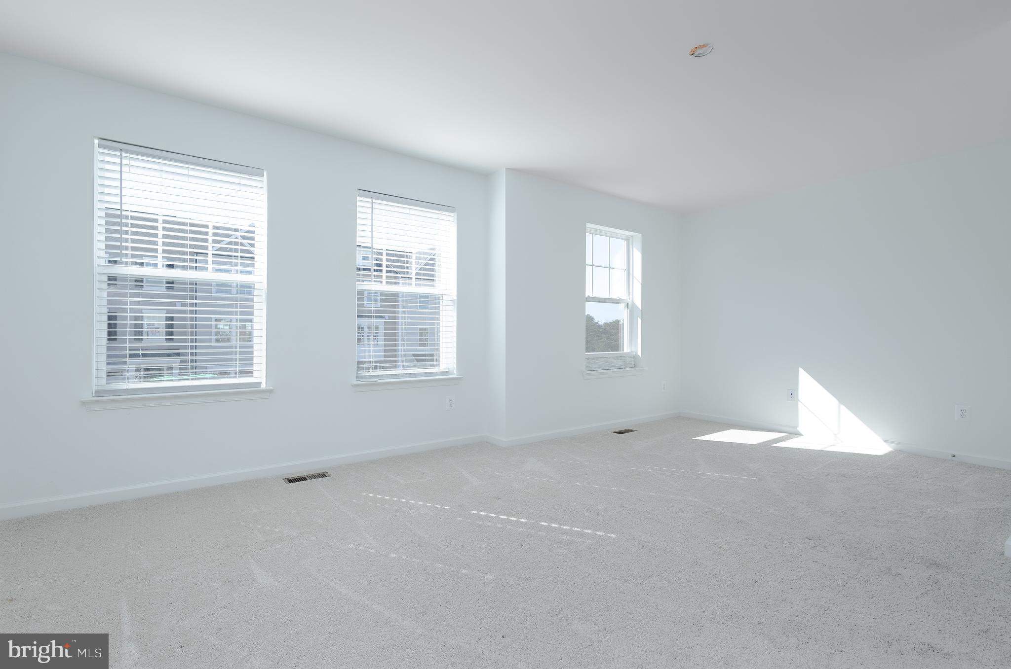 SOUTH BROOK - Residential Lease