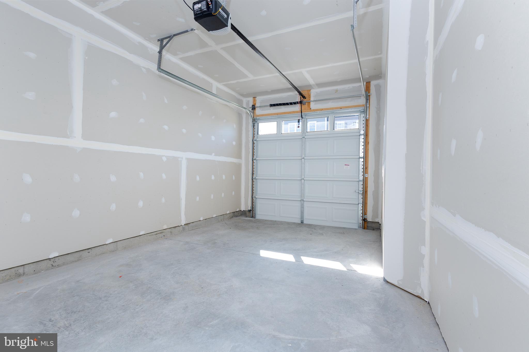 SOUTH BROOK - Residential Lease