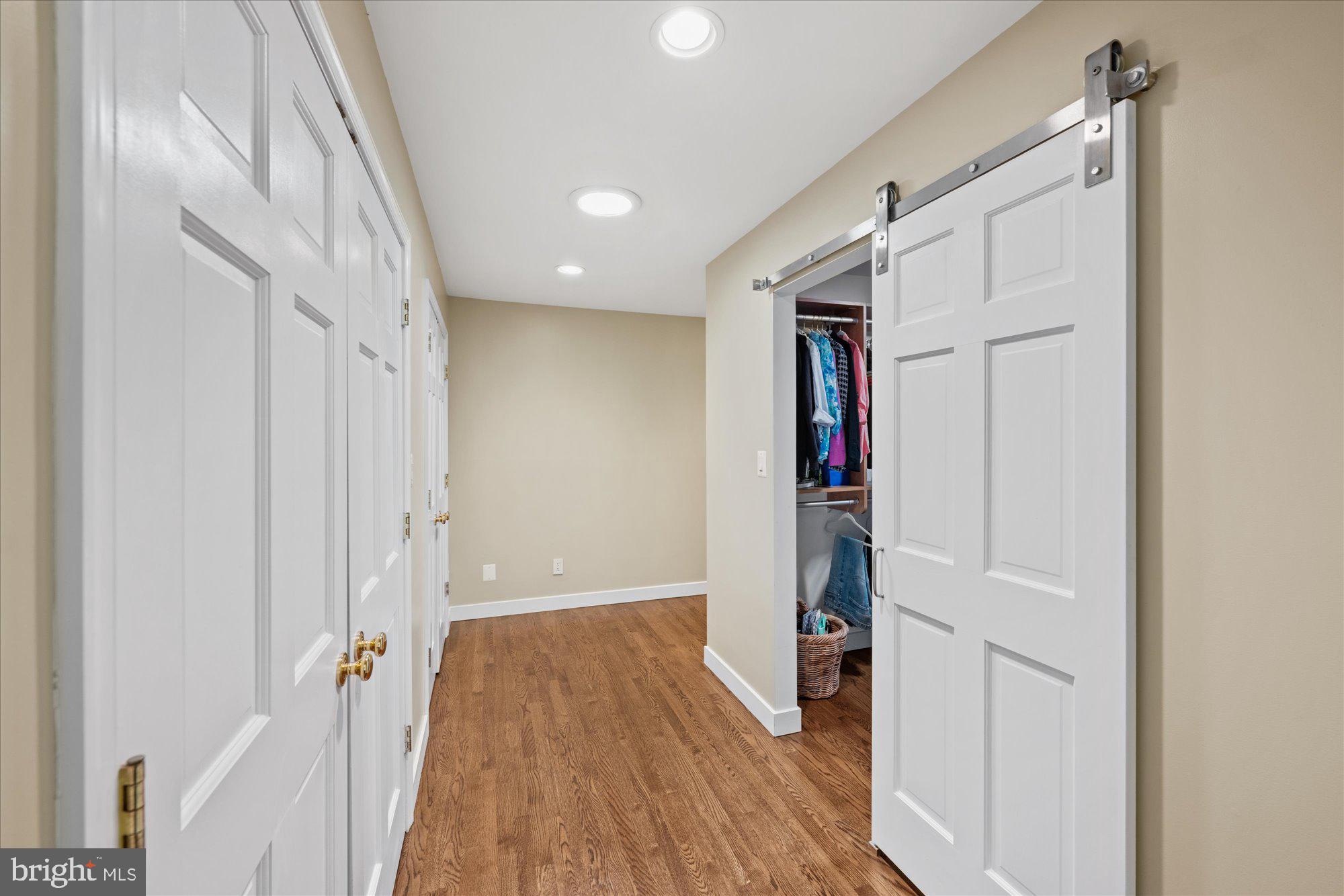 MC LEAN HUNT - Residential