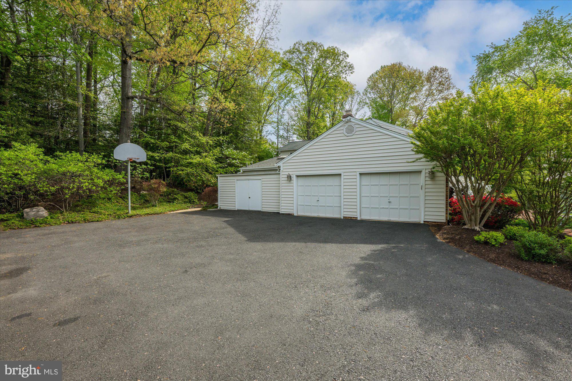 MC LEAN HUNT - Residential