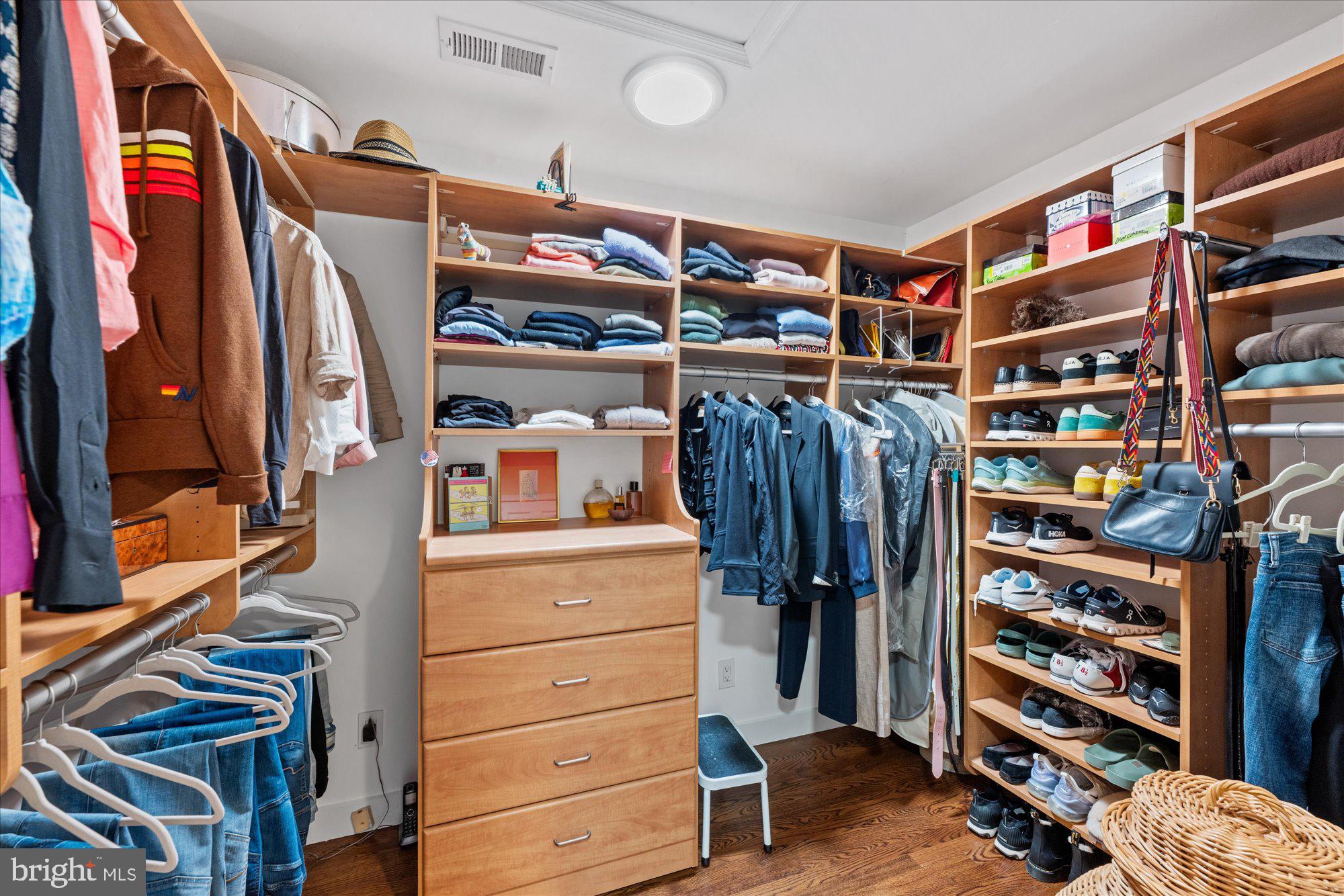 MC LEAN HUNT - Residential