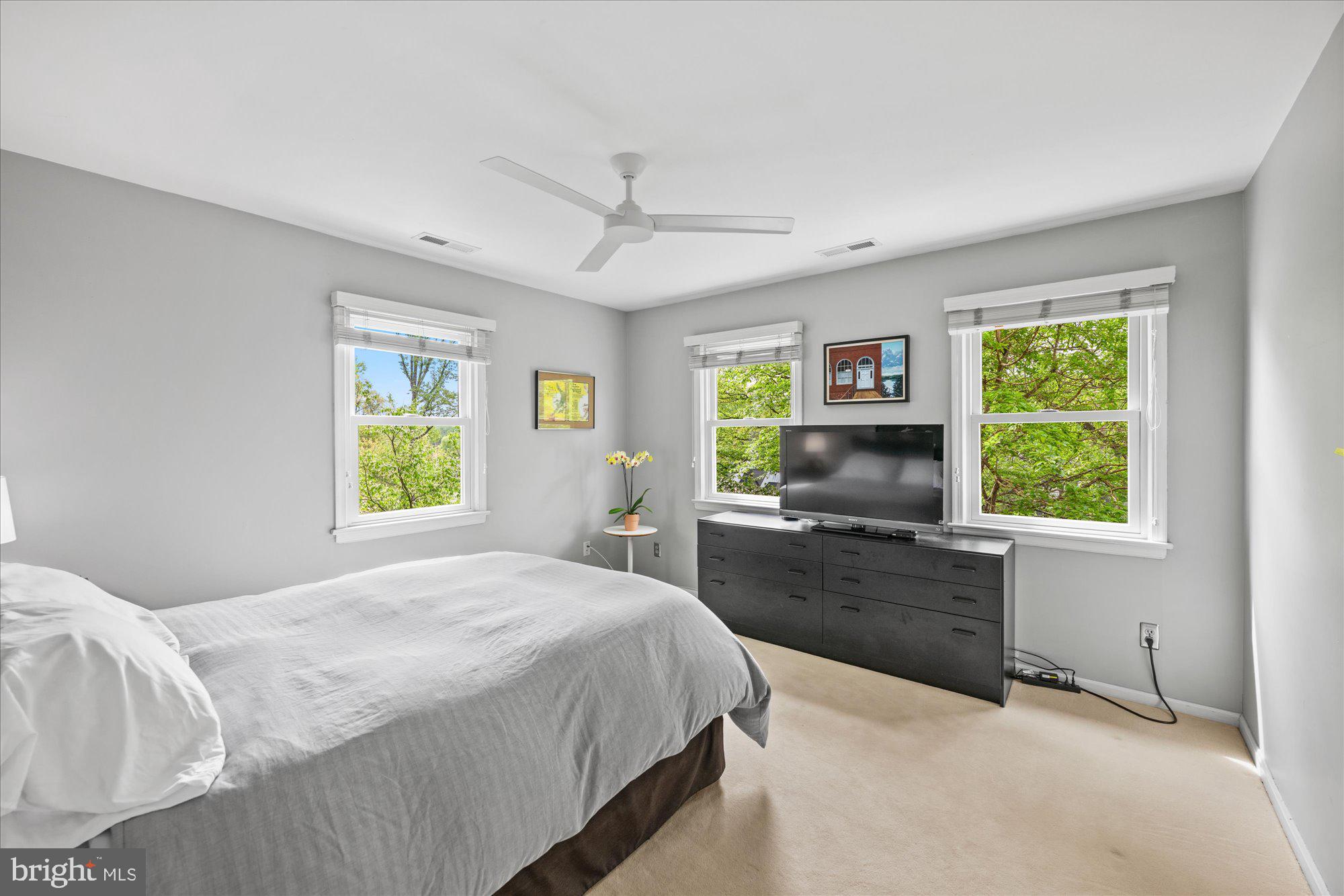 MC LEAN HUNT - Residential