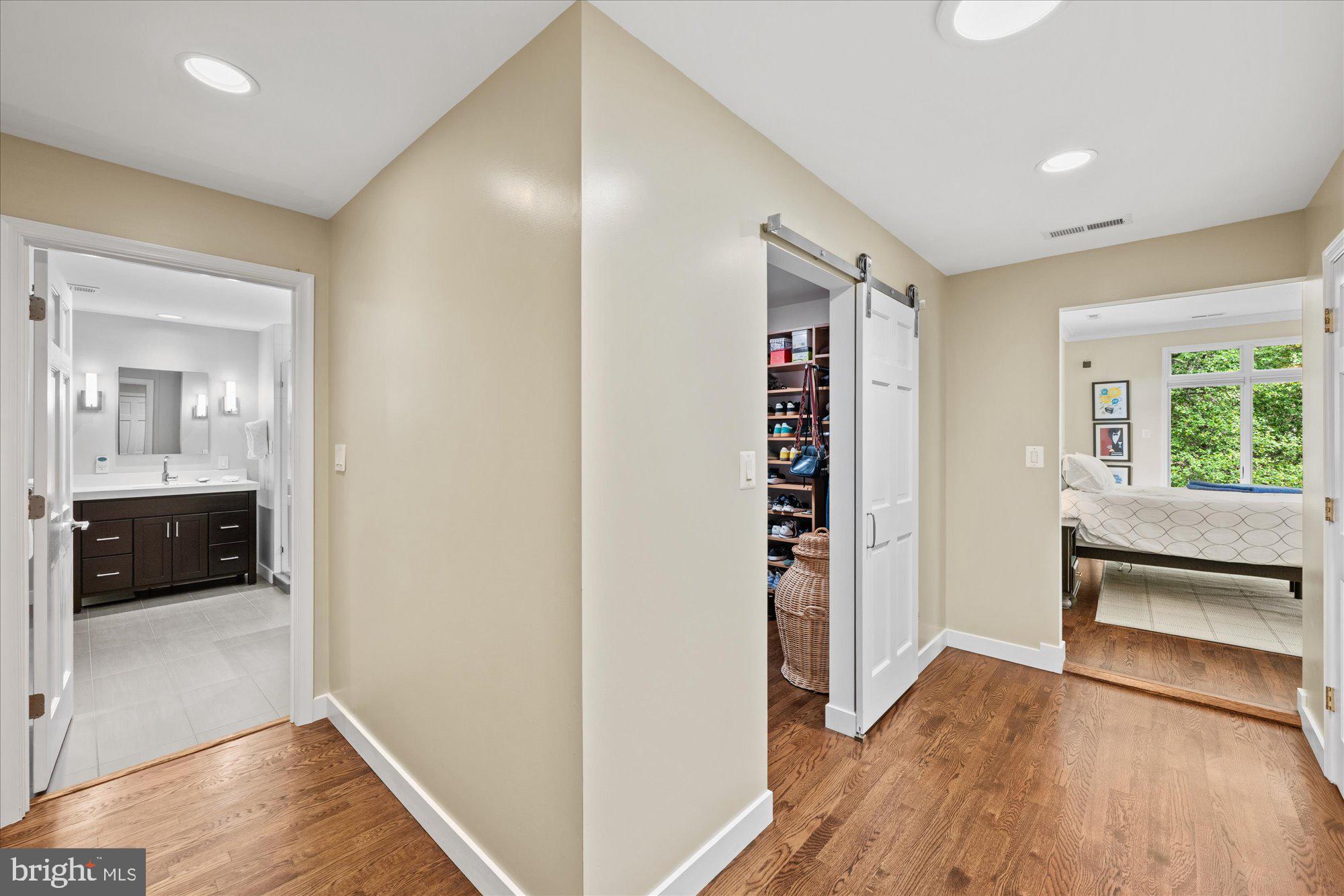 MC LEAN HUNT - Residential