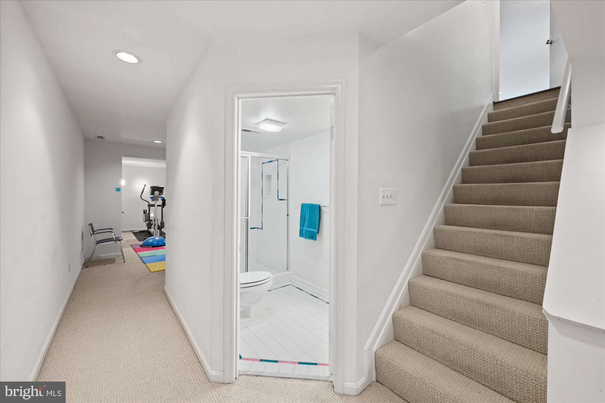 MC LEAN HUNT - Residential