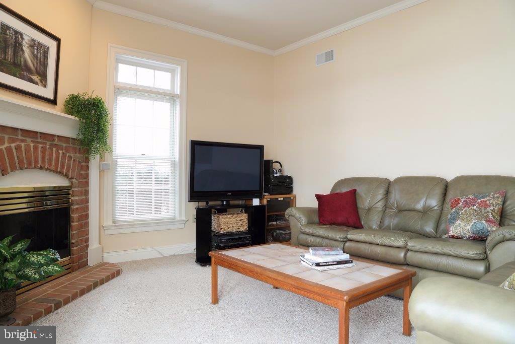 OLDE FIELD - Residential