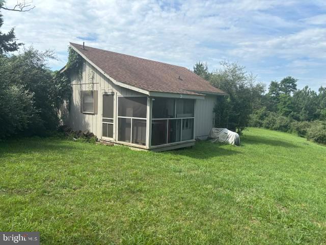 Location, Location , location! Great opportunity to own a small cabin in the popular Lost River! 2 bedroom, 1 bath cabin with wood burning stove. House is being sold "AS IS' Rehab or tear it down and build new!
Very nice lot with seasonal views. Walk to the Farmers Market or Guesthouse!
MOTIVATED SELLERS!