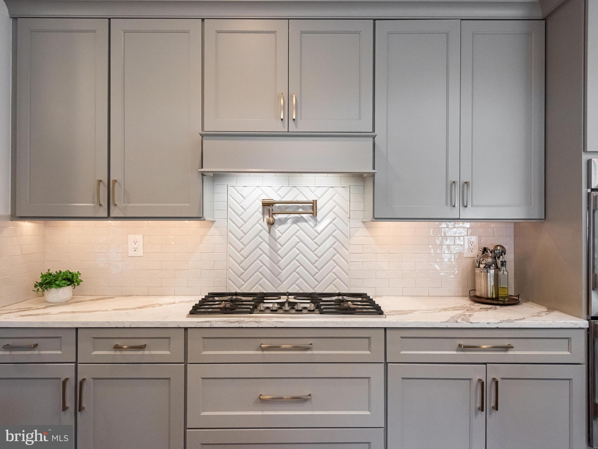 TATTERSALL - Residential