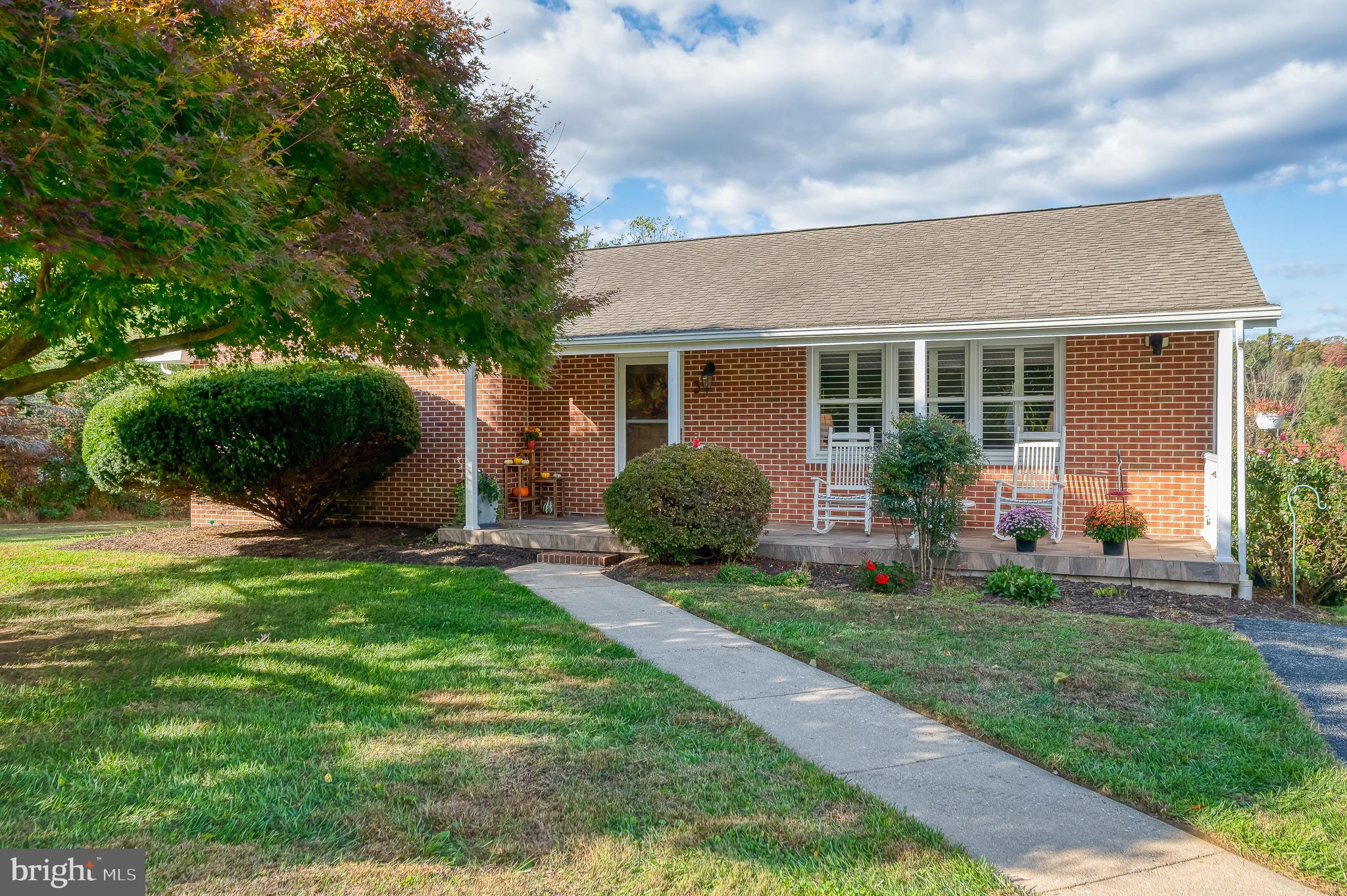 3 OLD GARRETT COURT