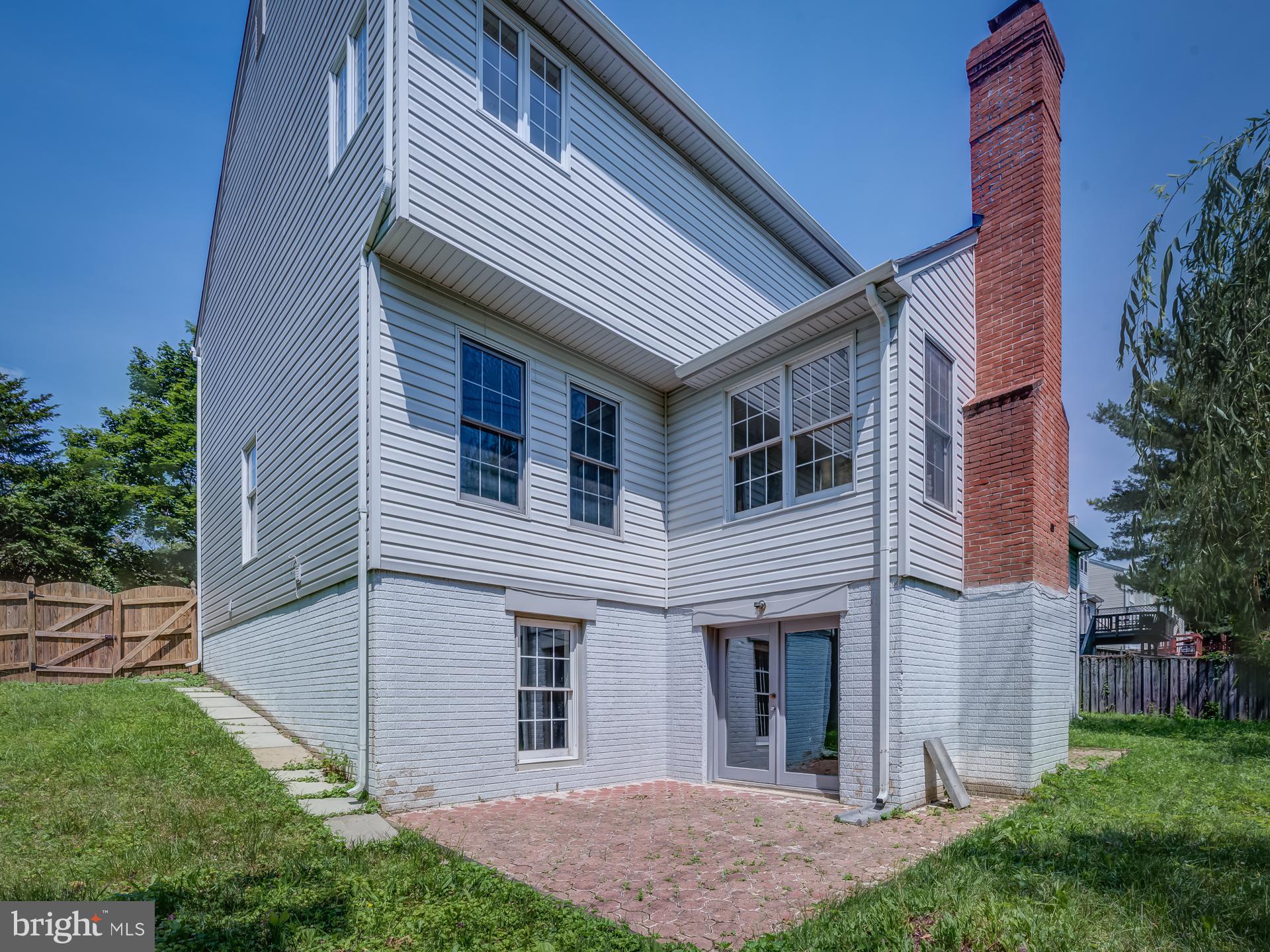 CRESTBROOK - Residential