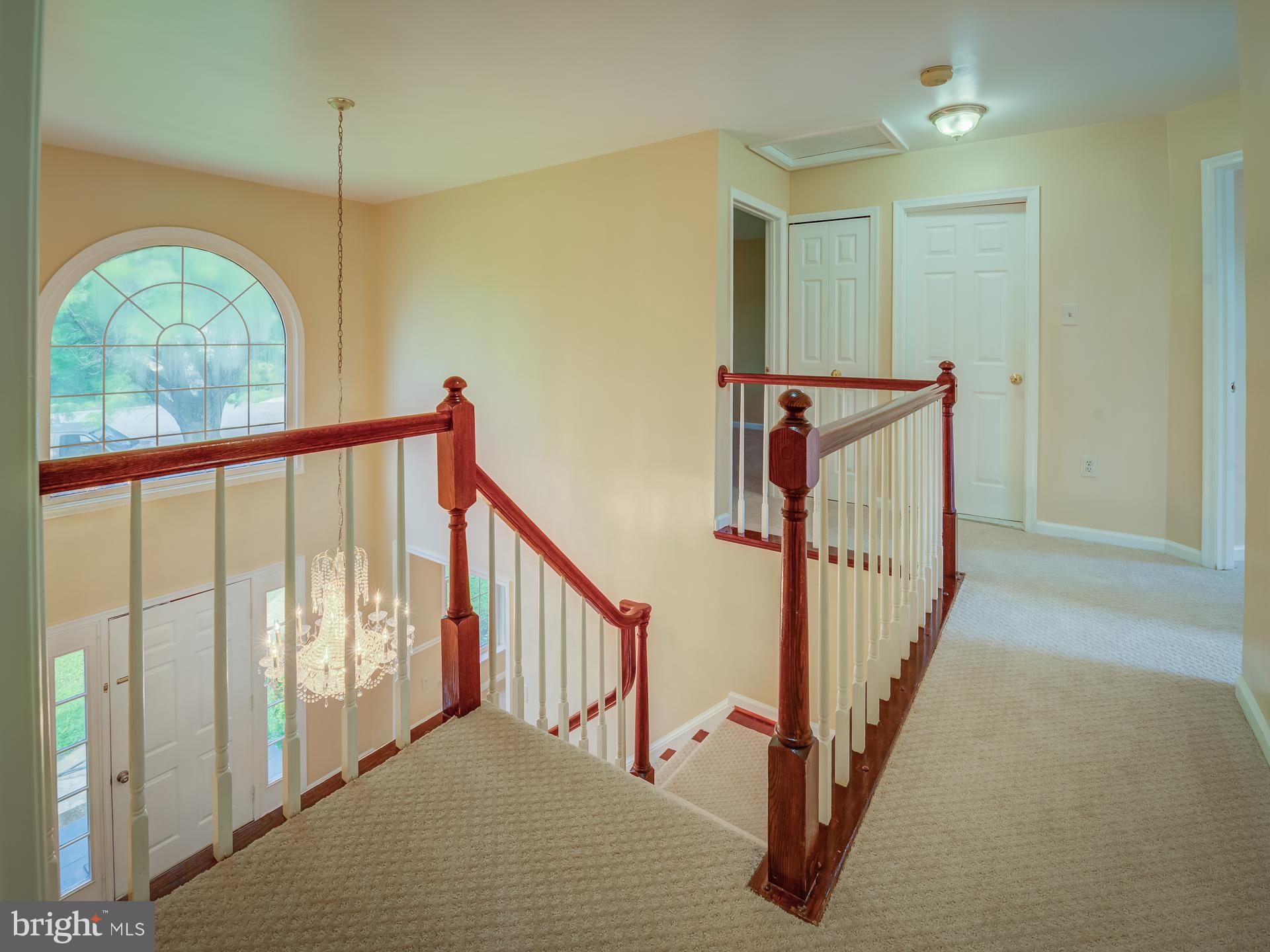 CRESTBROOK - Residential