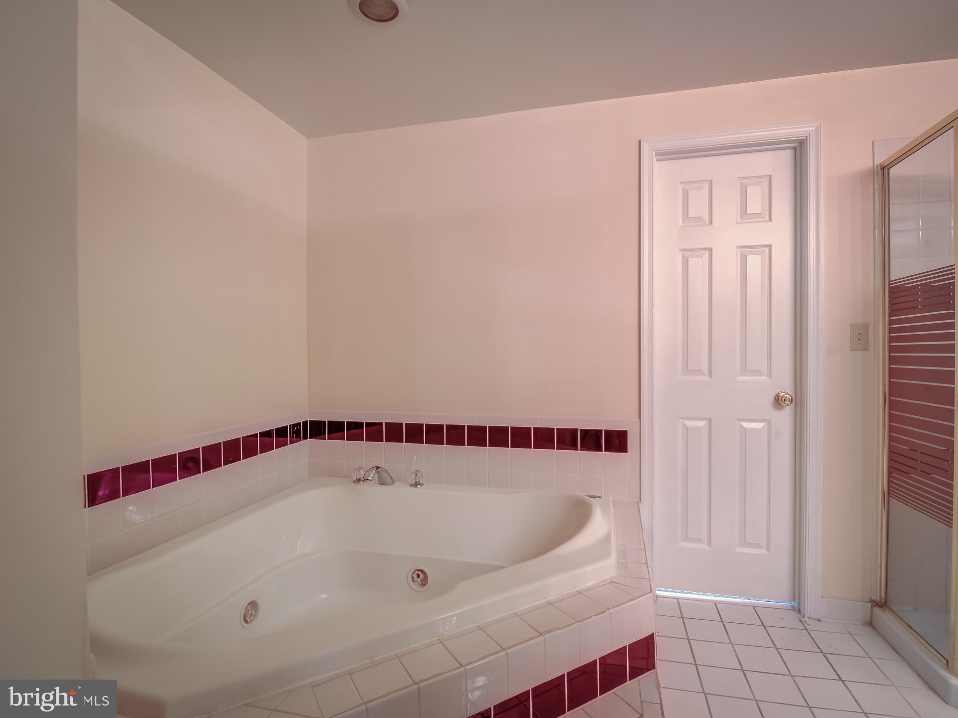 CRESTBROOK - Residential