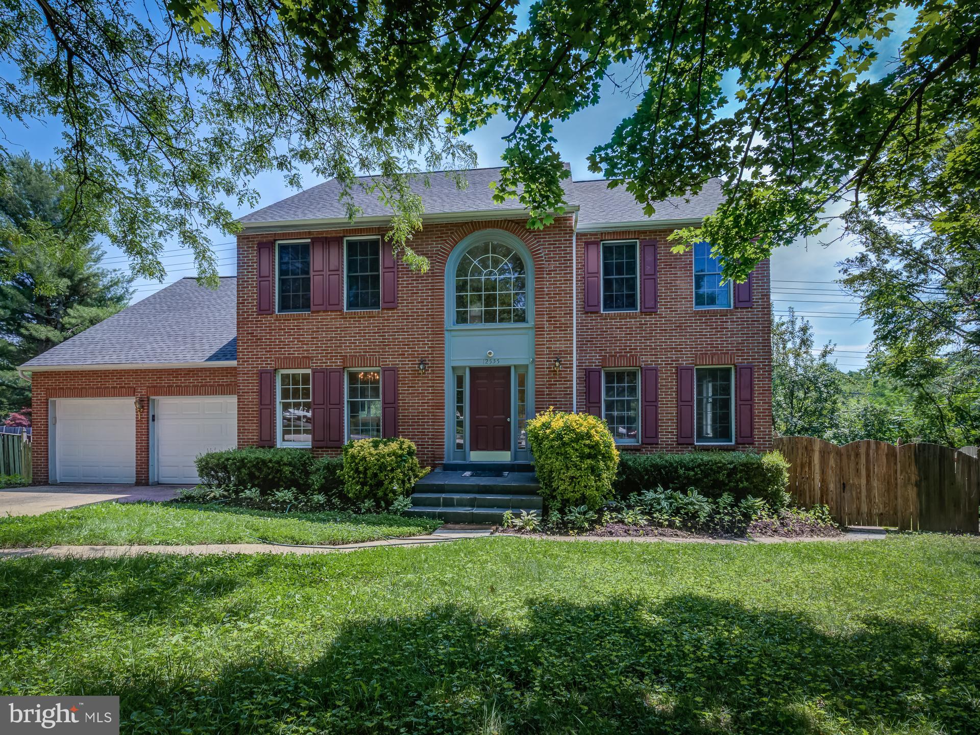 CRESTBROOK - Residential