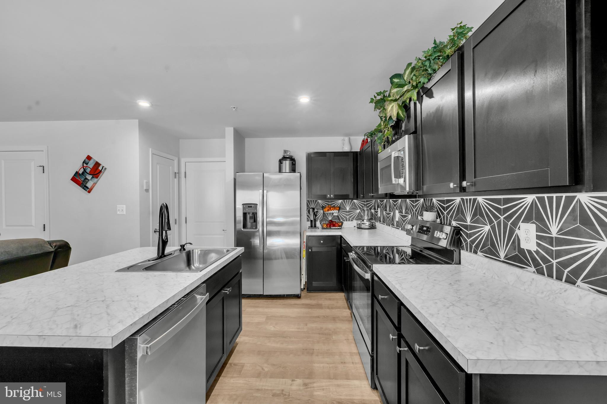 27 JUNIPER CIRCLE