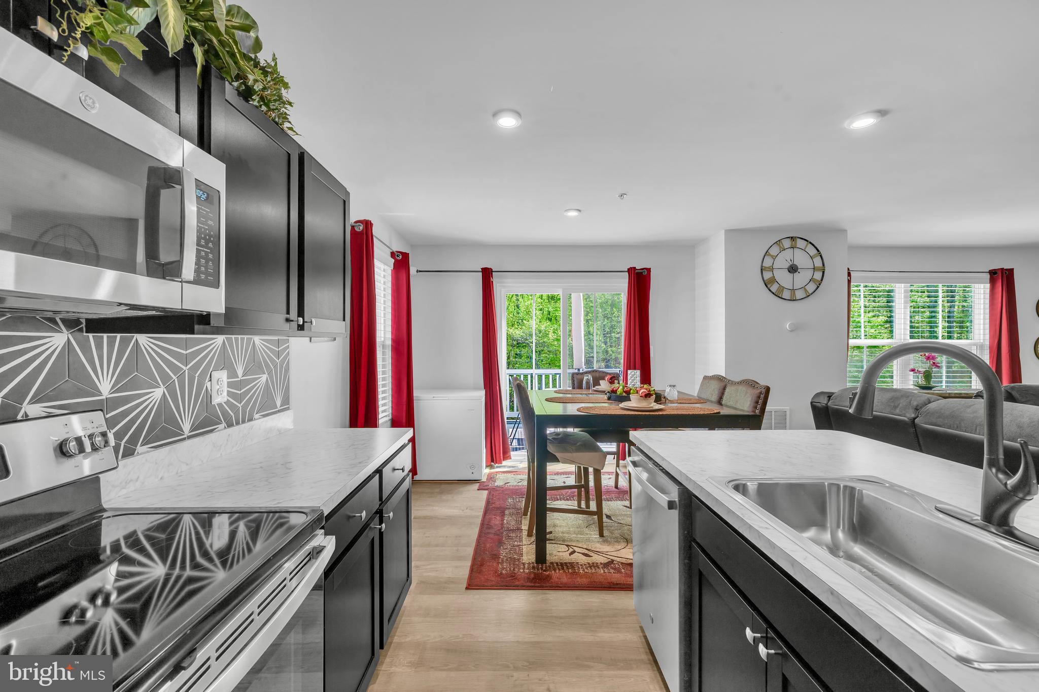 27 JUNIPER CIRCLE