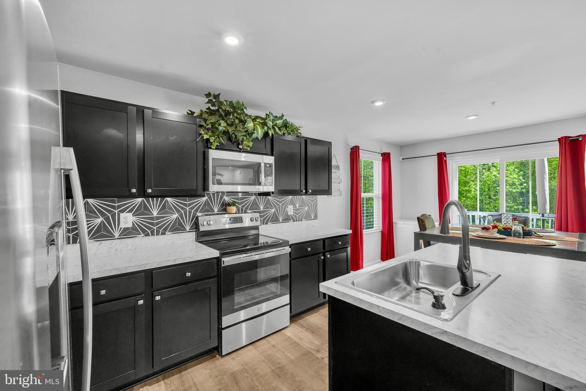 27 JUNIPER CIRCLE