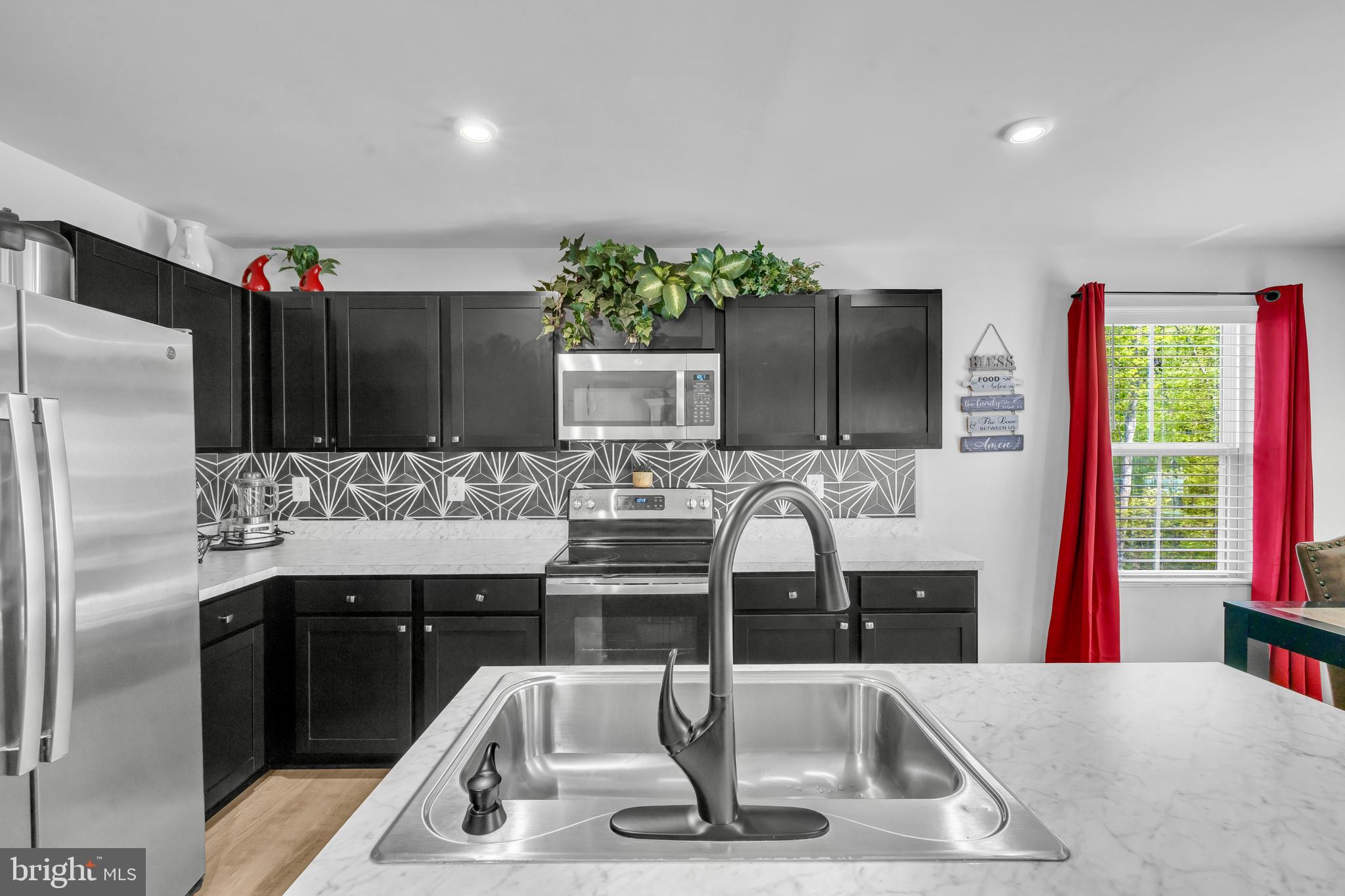 27 JUNIPER CIRCLE