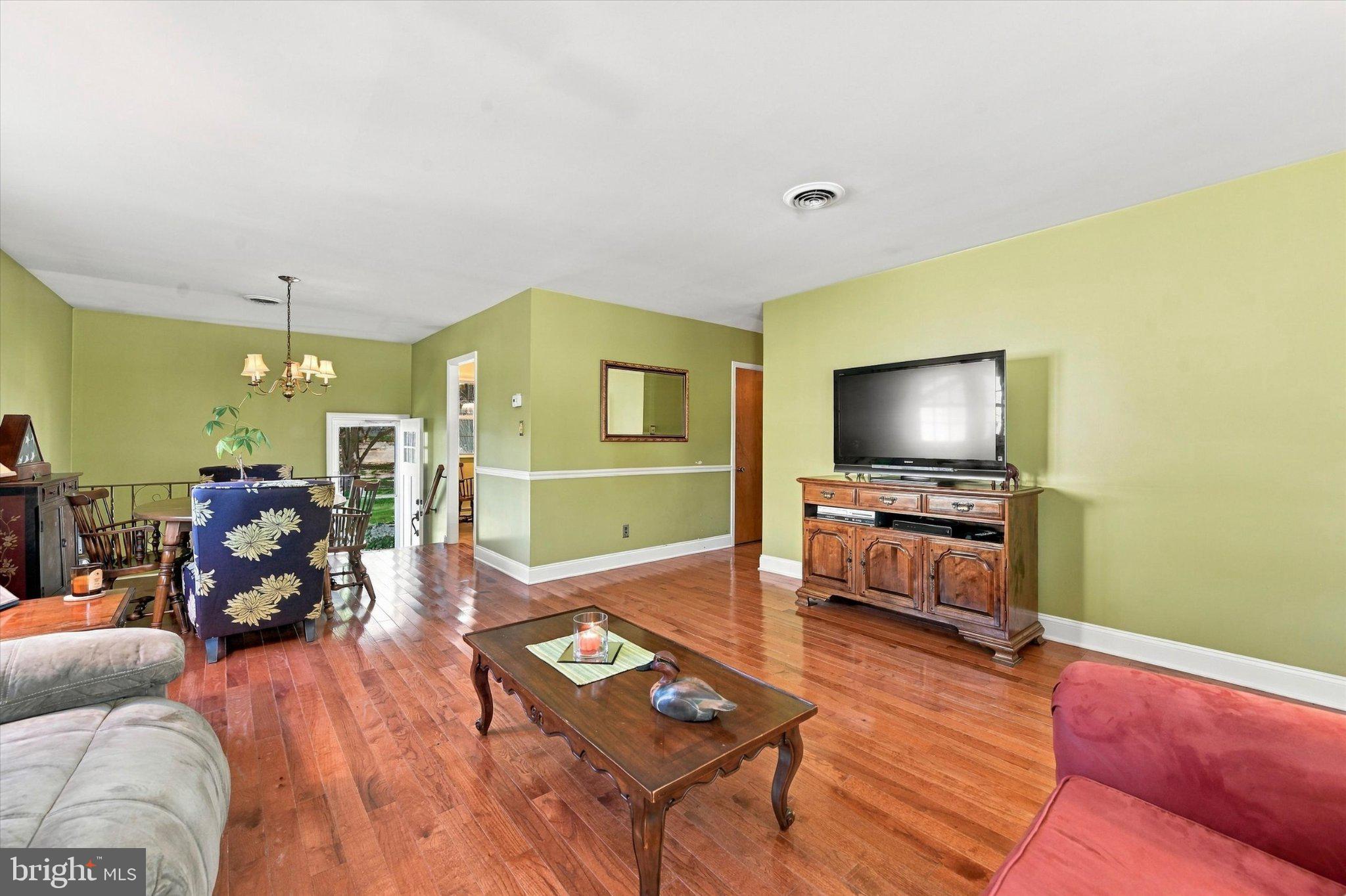 3625 N CLEARWATER LANE