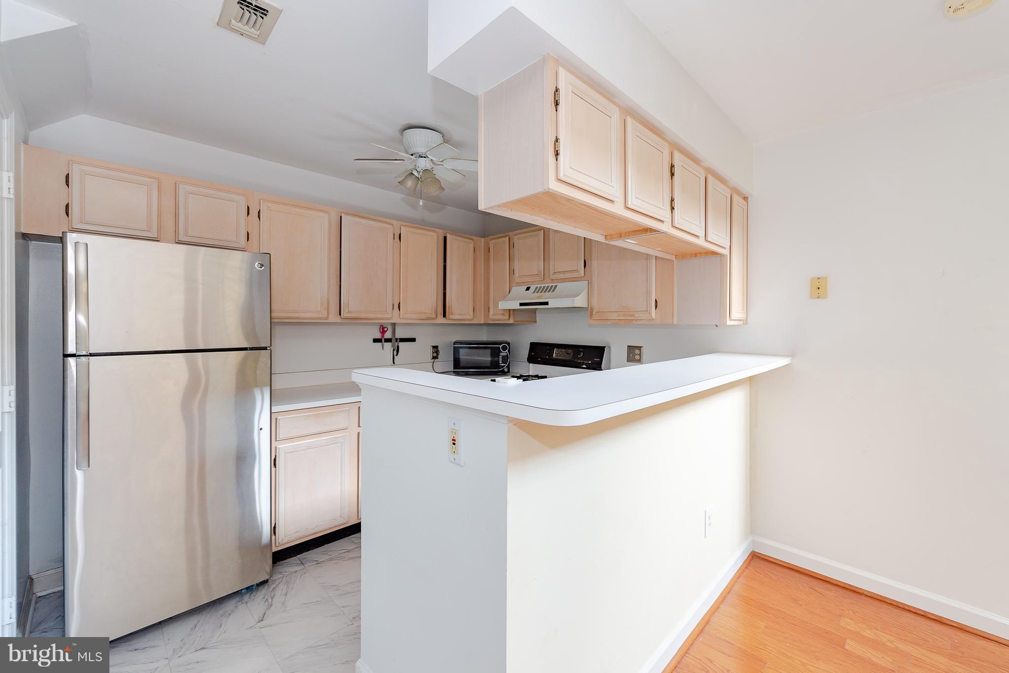 FALLS GABLE - Residential Lease