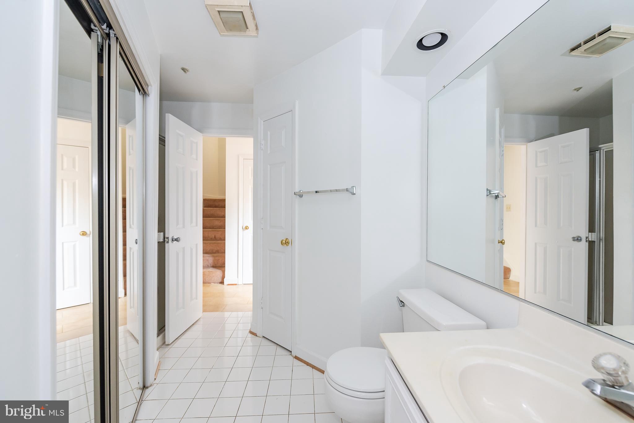 FALLS GABLE - Residential Lease