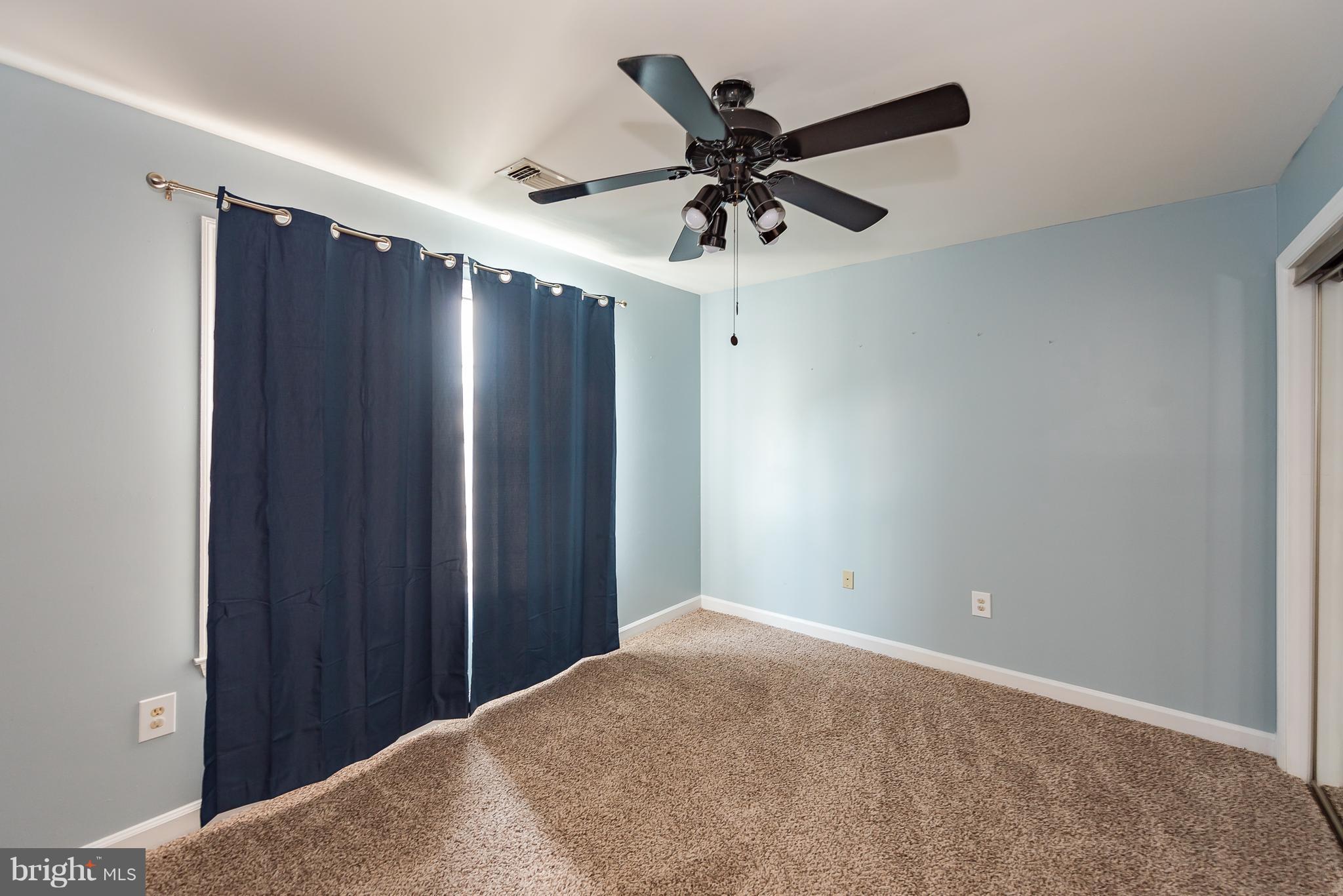 FALLS GABLE - Residential Lease