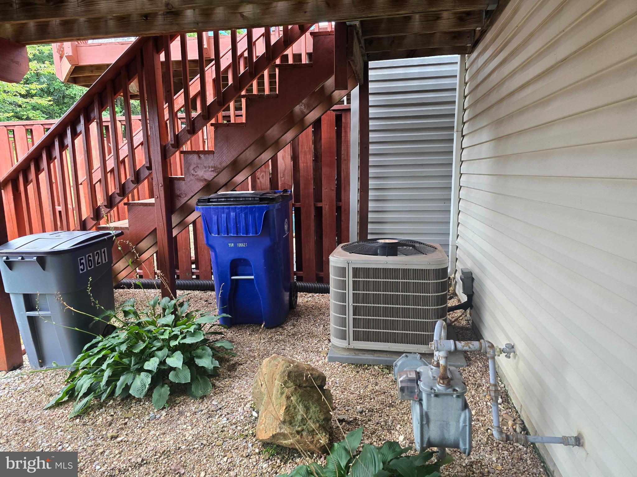 NEW MARKET WEST - Residential Lease