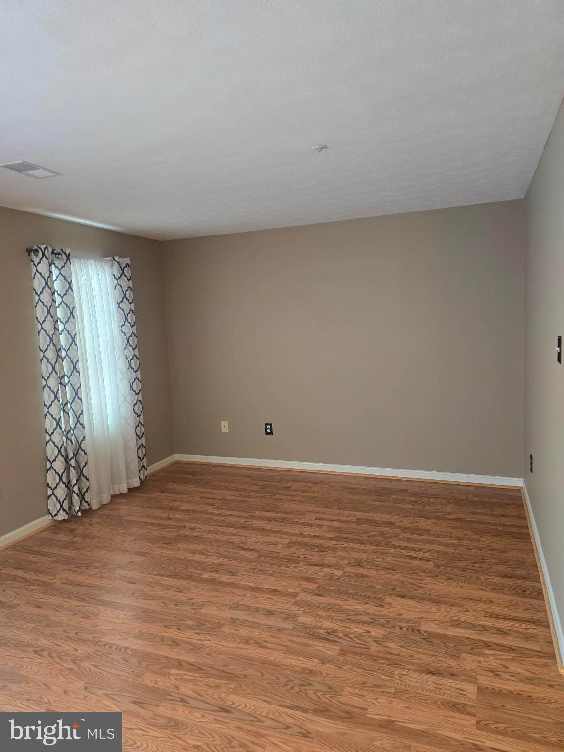 NEW MARKET WEST - Residential Lease