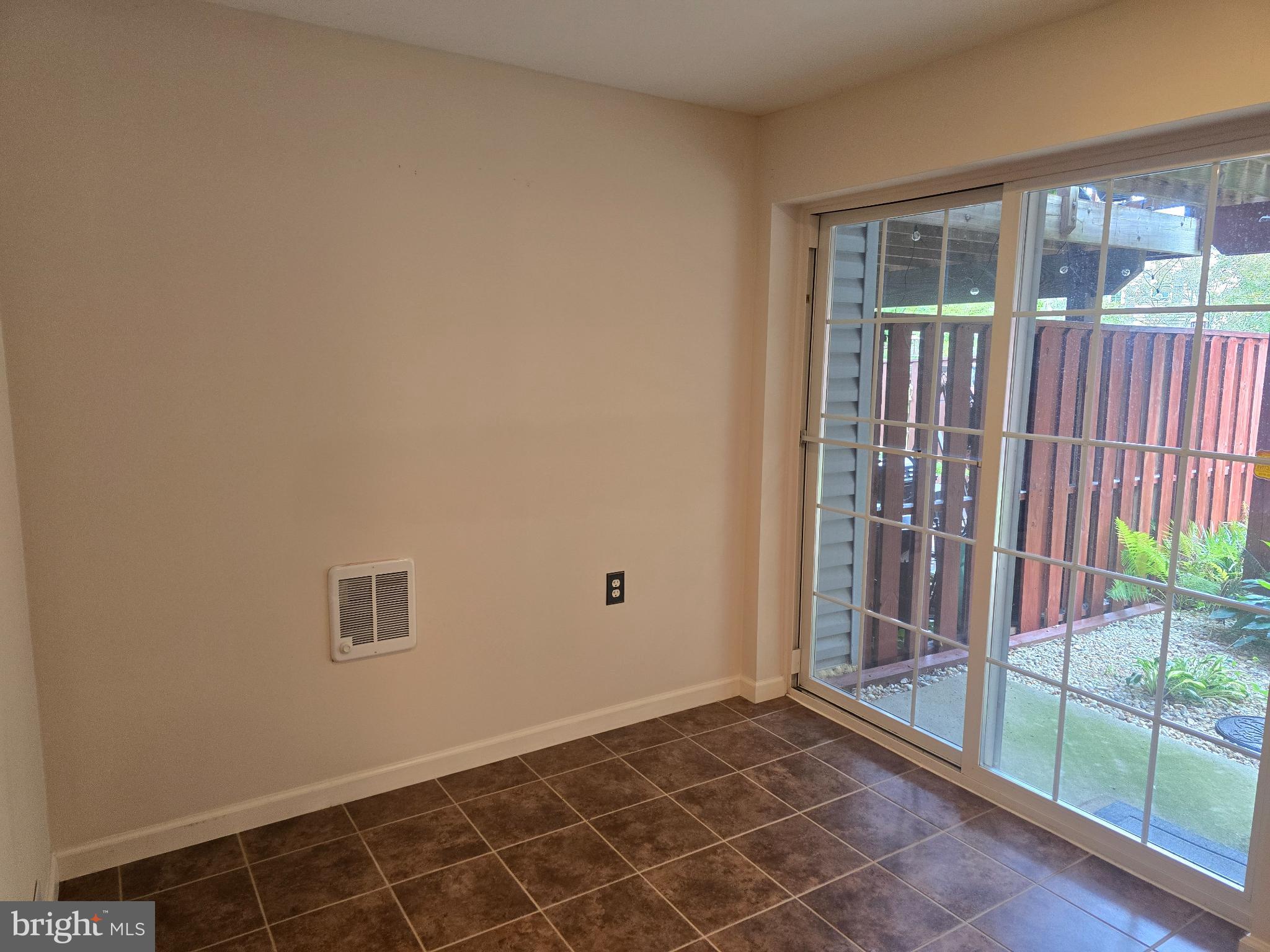 NEW MARKET WEST - Residential Lease