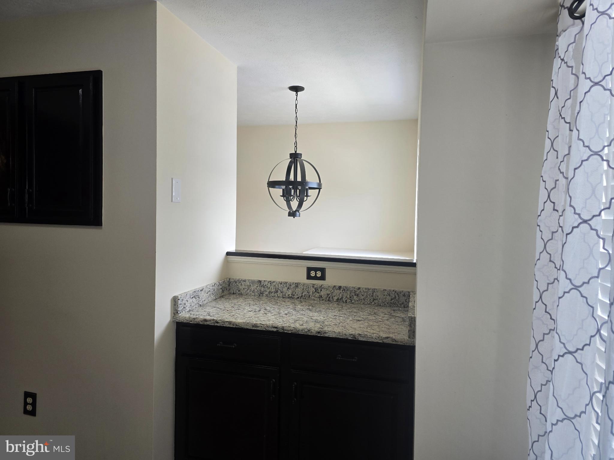 NEW MARKET WEST - Residential Lease