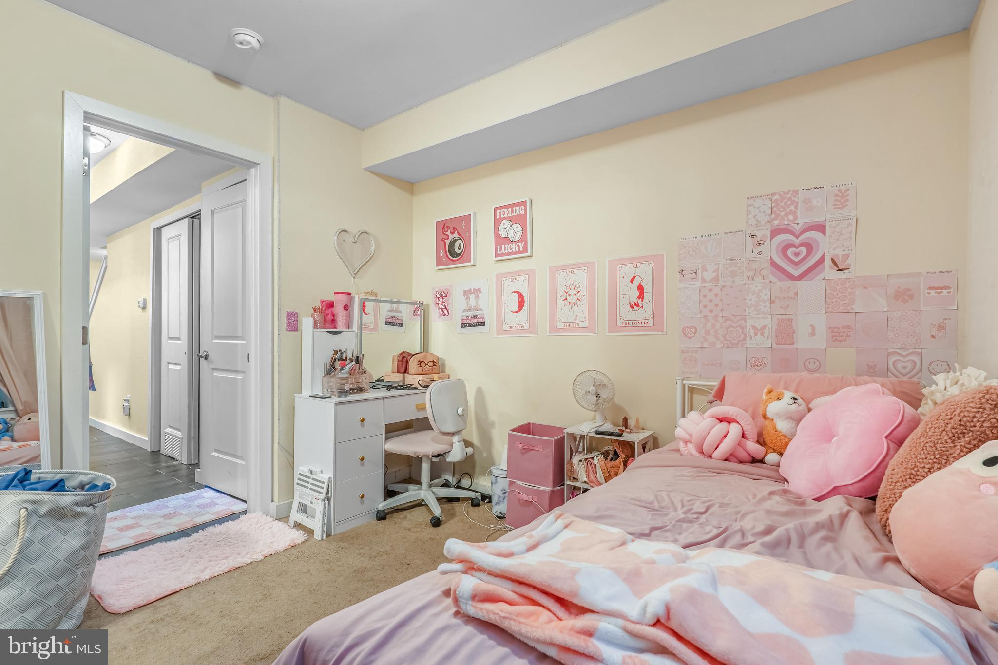 TEMPLE UNIVERSITY - Residential Lease