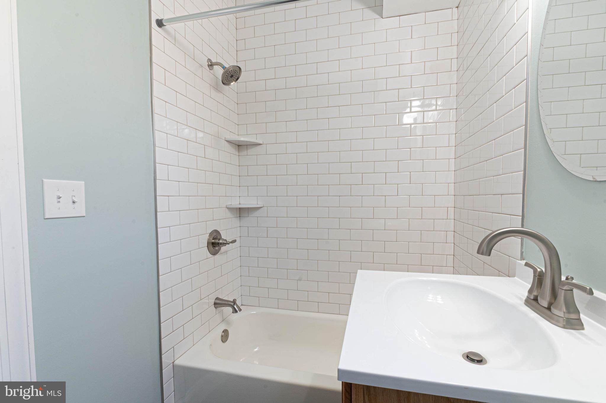 HYATTSVILLE - Residential