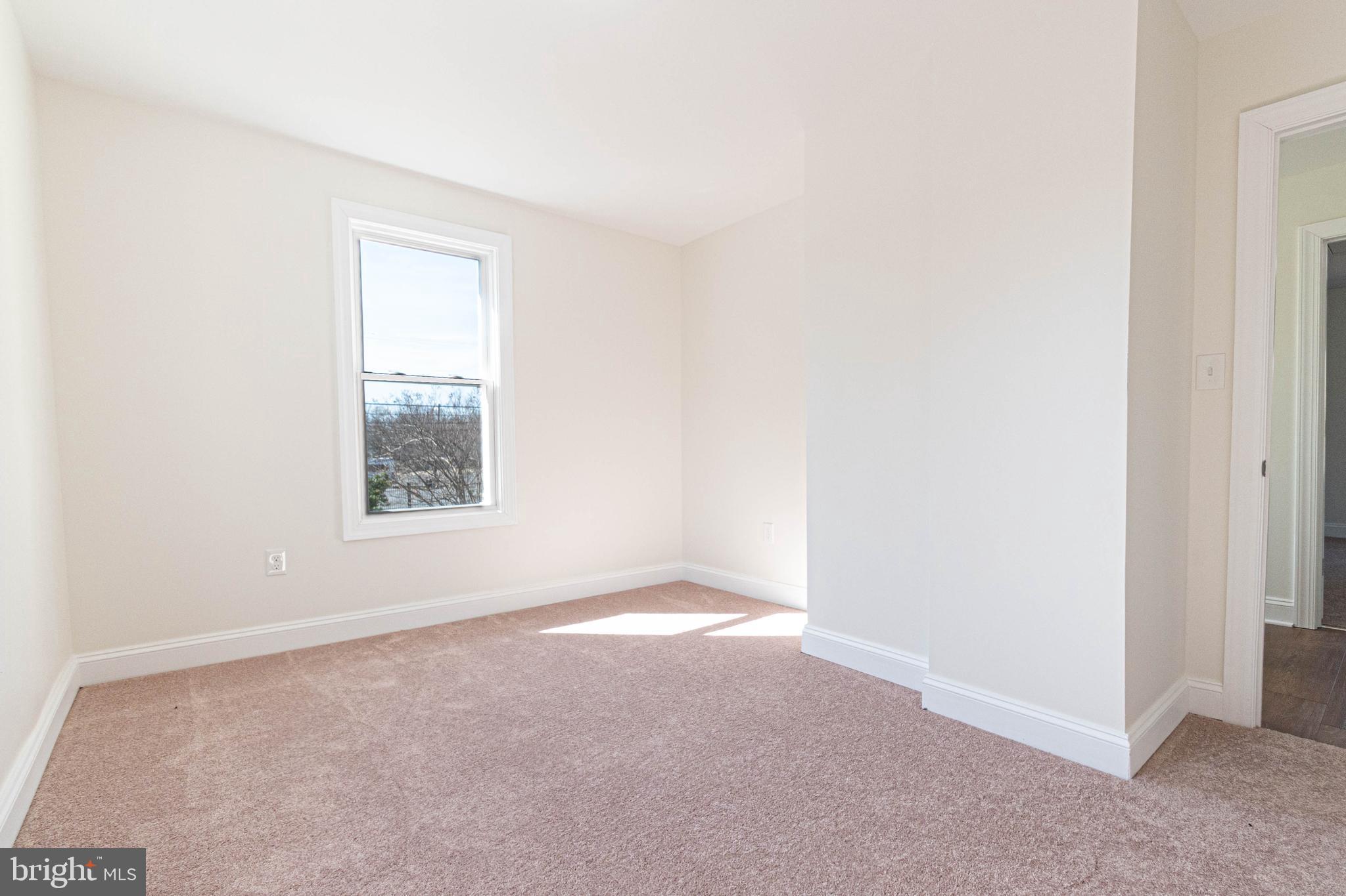 HYATTSVILLE - Residential